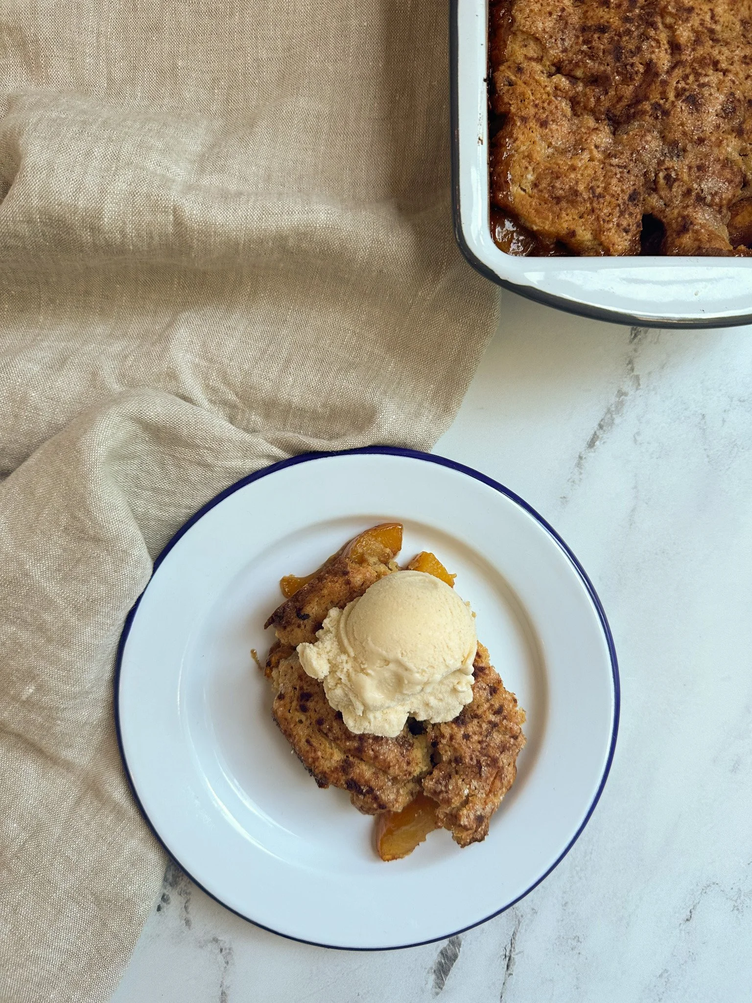 Cinnamon Sugar Peach Cobbler