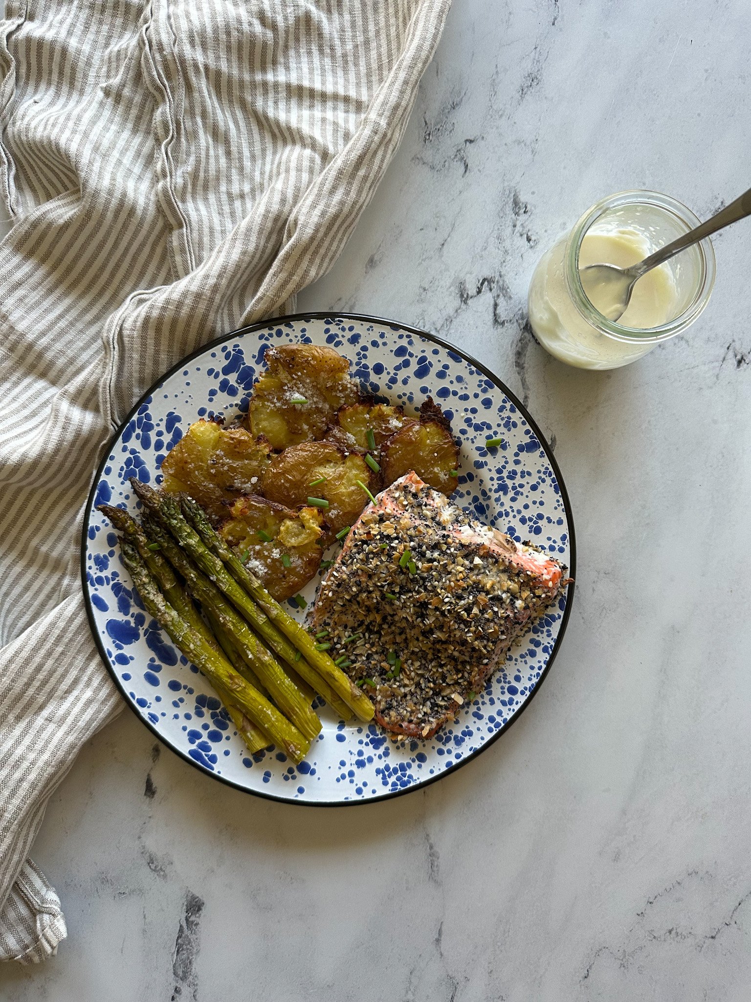 Everything (but the) Bagel Salmon with Lemon Garlic Aioli