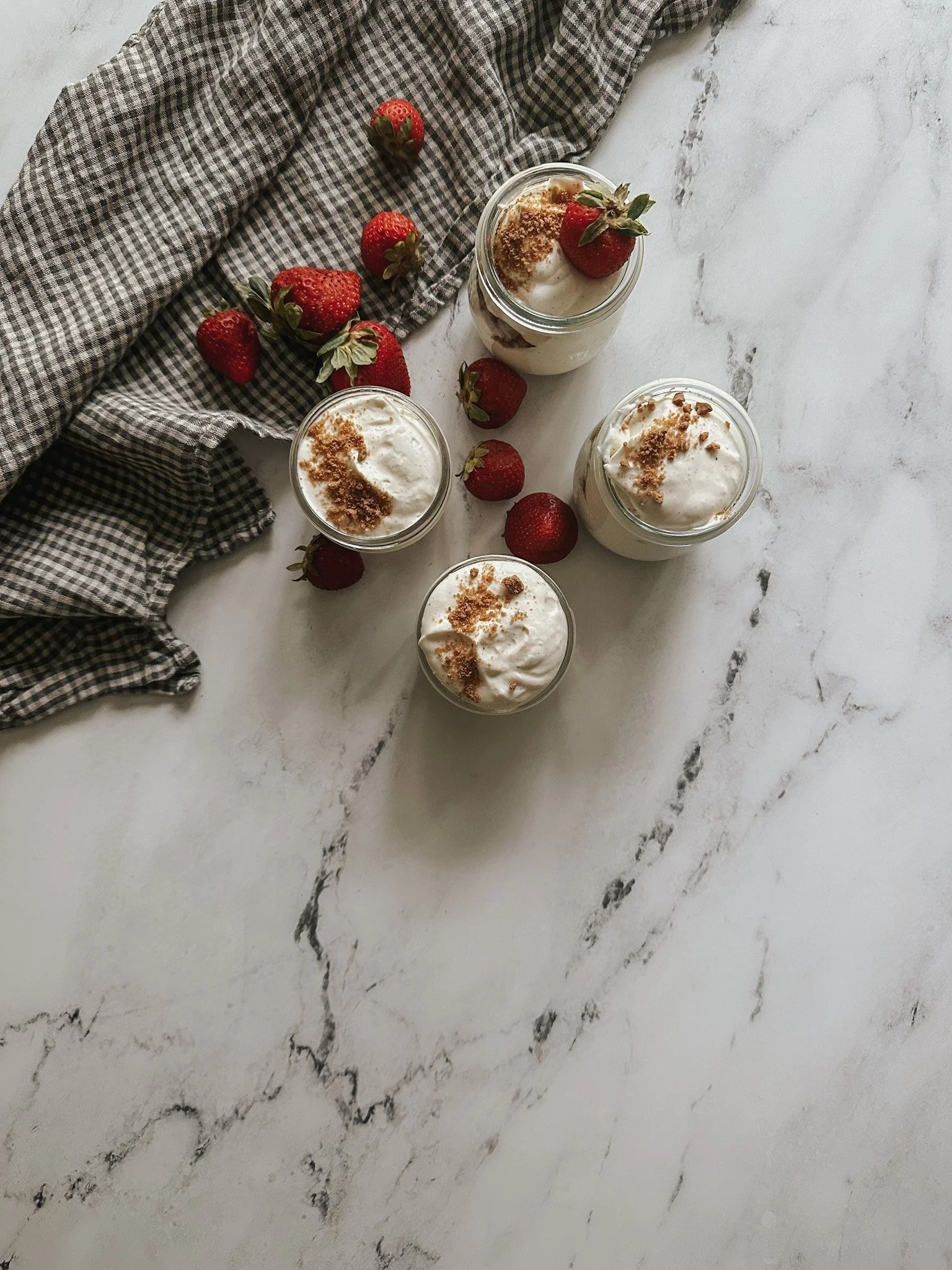 Yogurt “Cheesecake” Cups