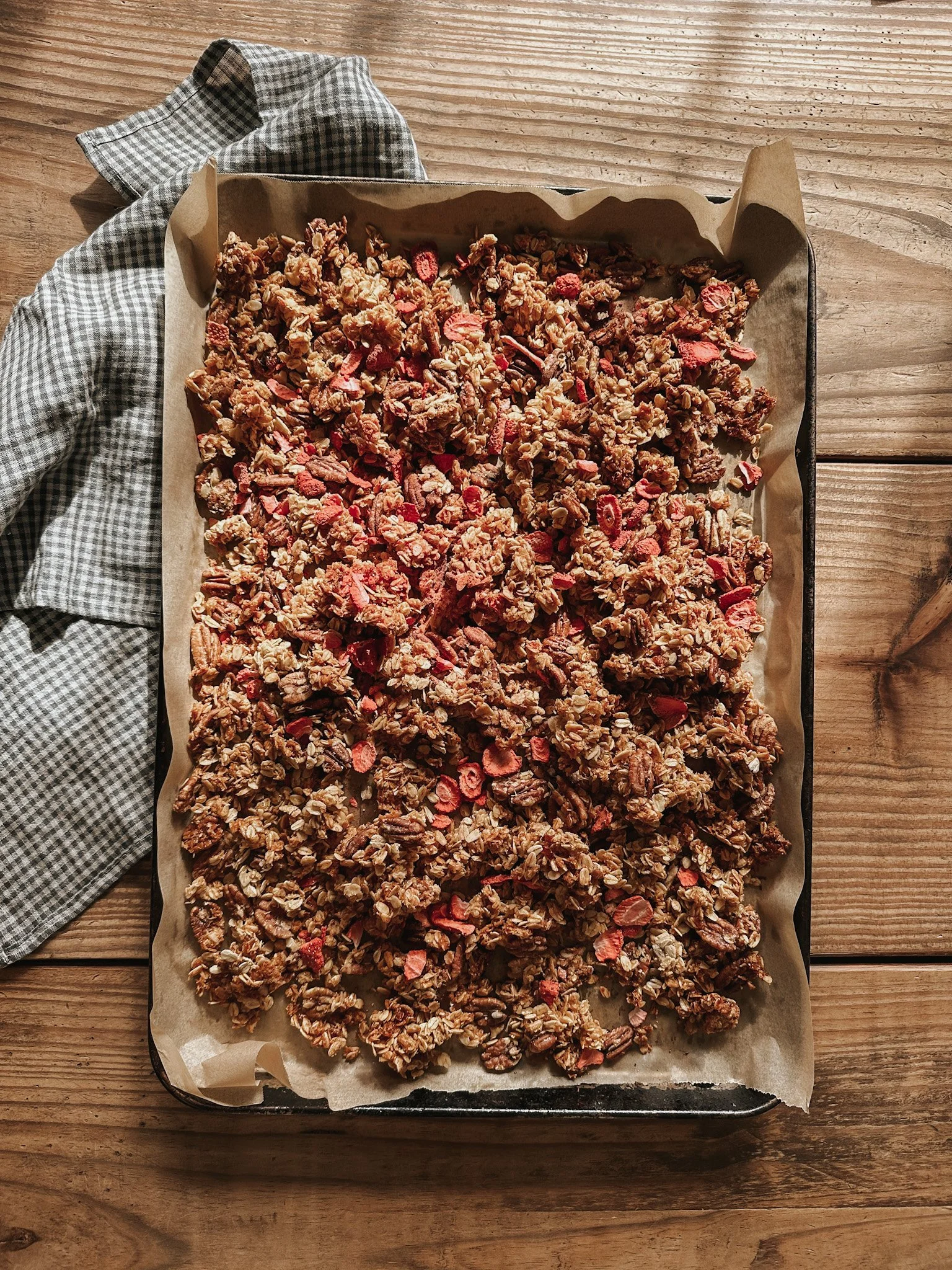 Strawberry Vanilla Granola