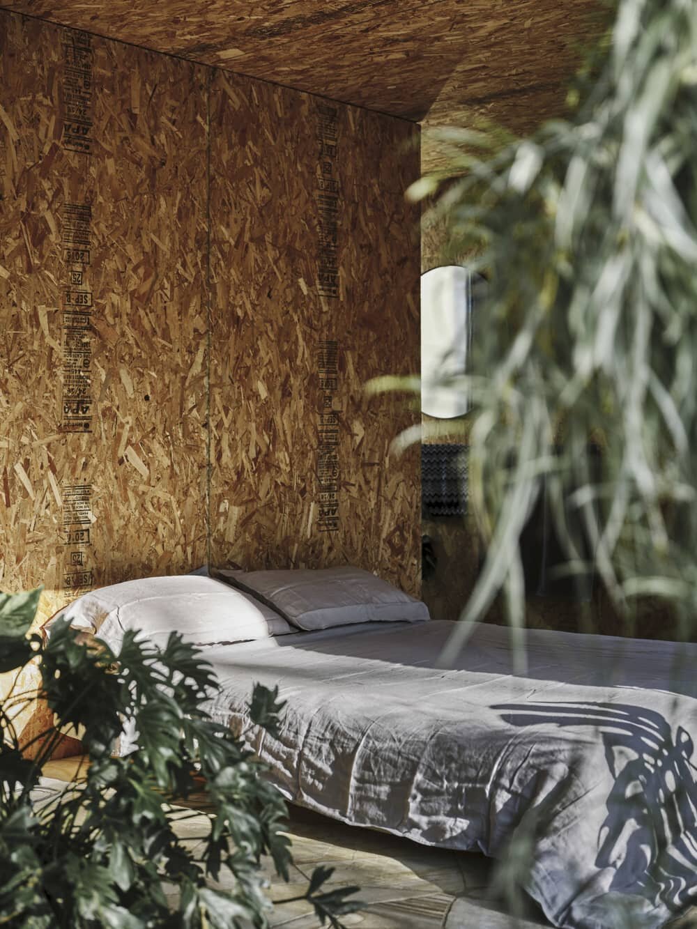 Create extra space for memorable stays, leaving a lasting impression on your guests with our versatile cabins.