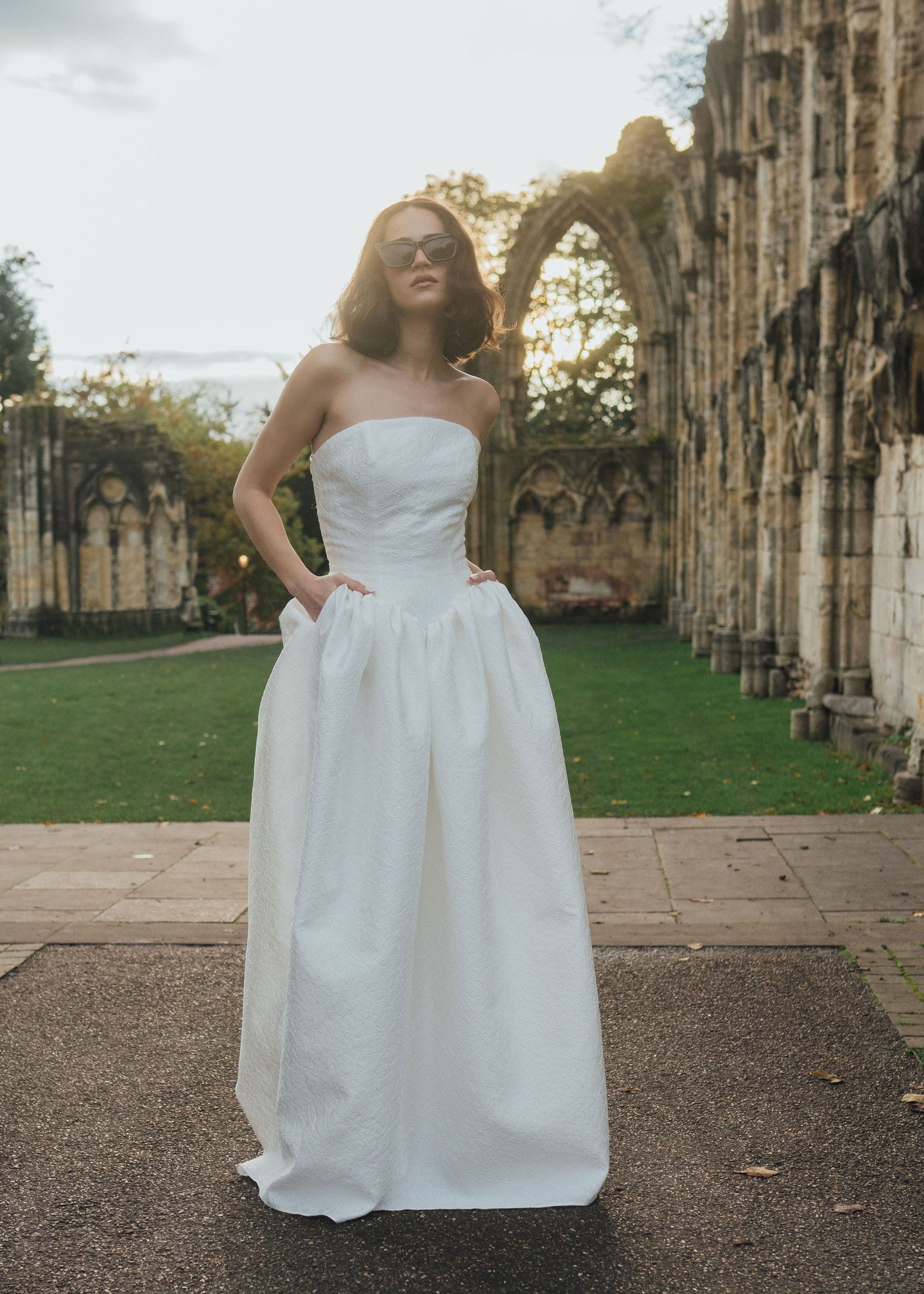Heatwave. Sunglasses needed. 
.
.
.
Photography @silver_and_light_weddings
Hair + makeup @eleanorjaynehmua
#droppedwaistweddingdress #dropwaistweddingdress #weddingdresswithpockets #modernbride #coolbride #contemporarybride #brideinsunglasses #sustai