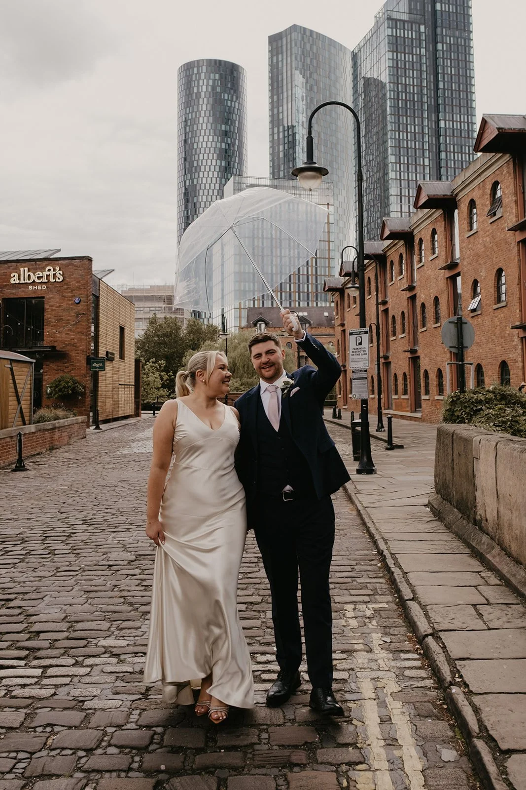 castlefield-rooms-wedding-manchester-ella-dan-claire-mcclean-photography-374.jpg