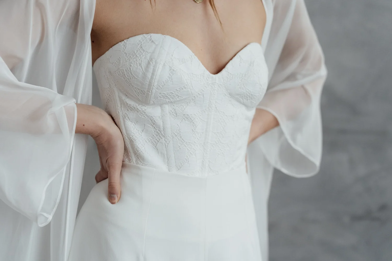 THE KNOT SEAFOAM BUSTIER