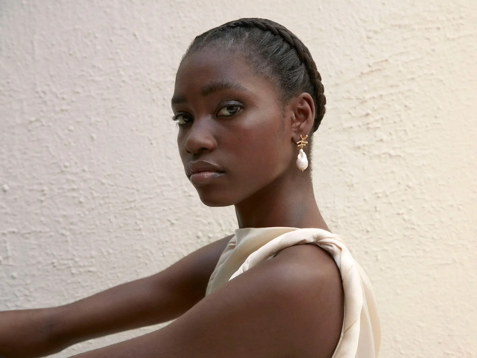 NURIA-PEARL-1.webp