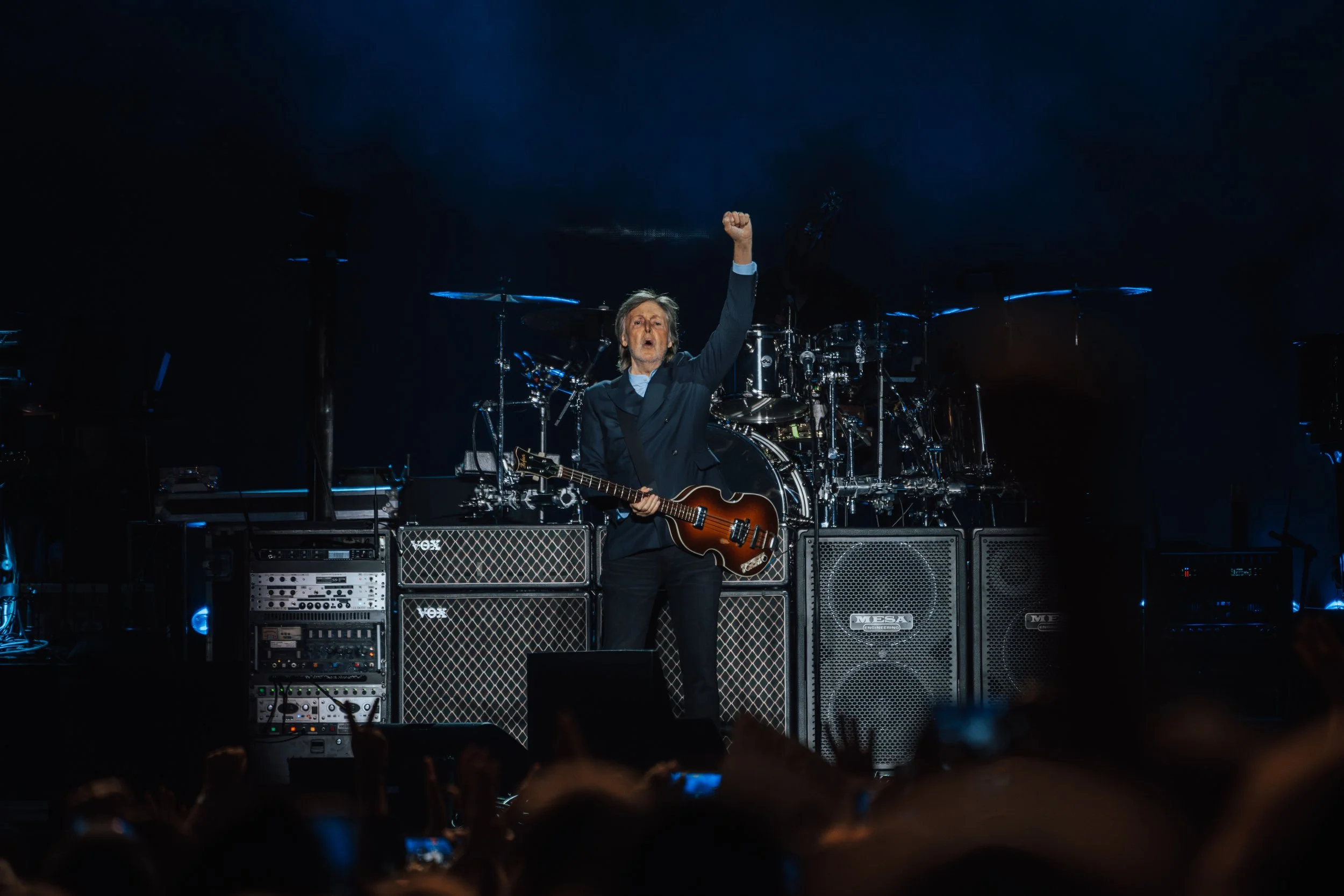 Concert Review & Photo Gallery: Paul McCartney, ‘Got Back’ Tour, U.S. Bank Stadium, Minneapolis, 10/17/25