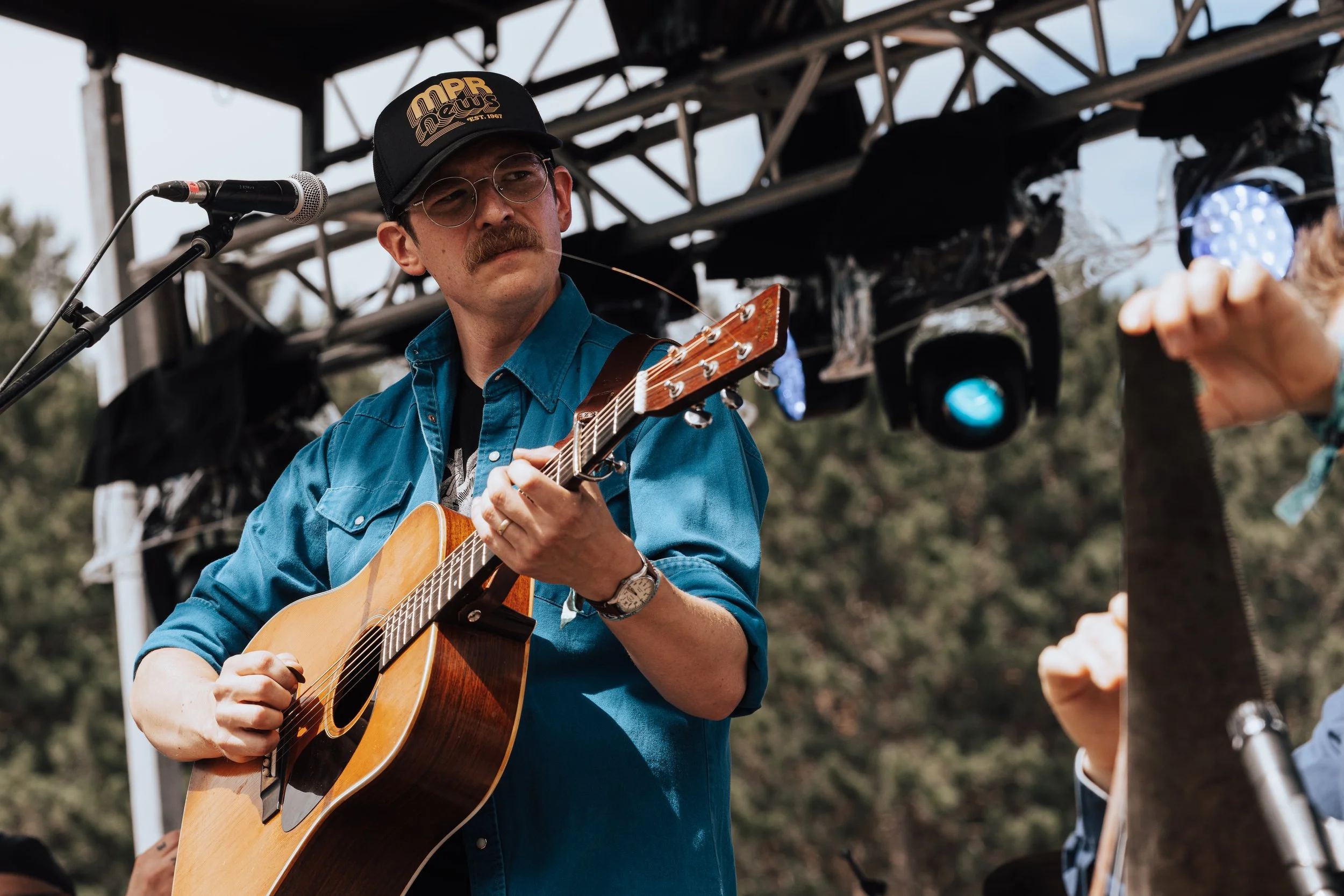 Roe Family Singers - Blue Ox-9.jpg