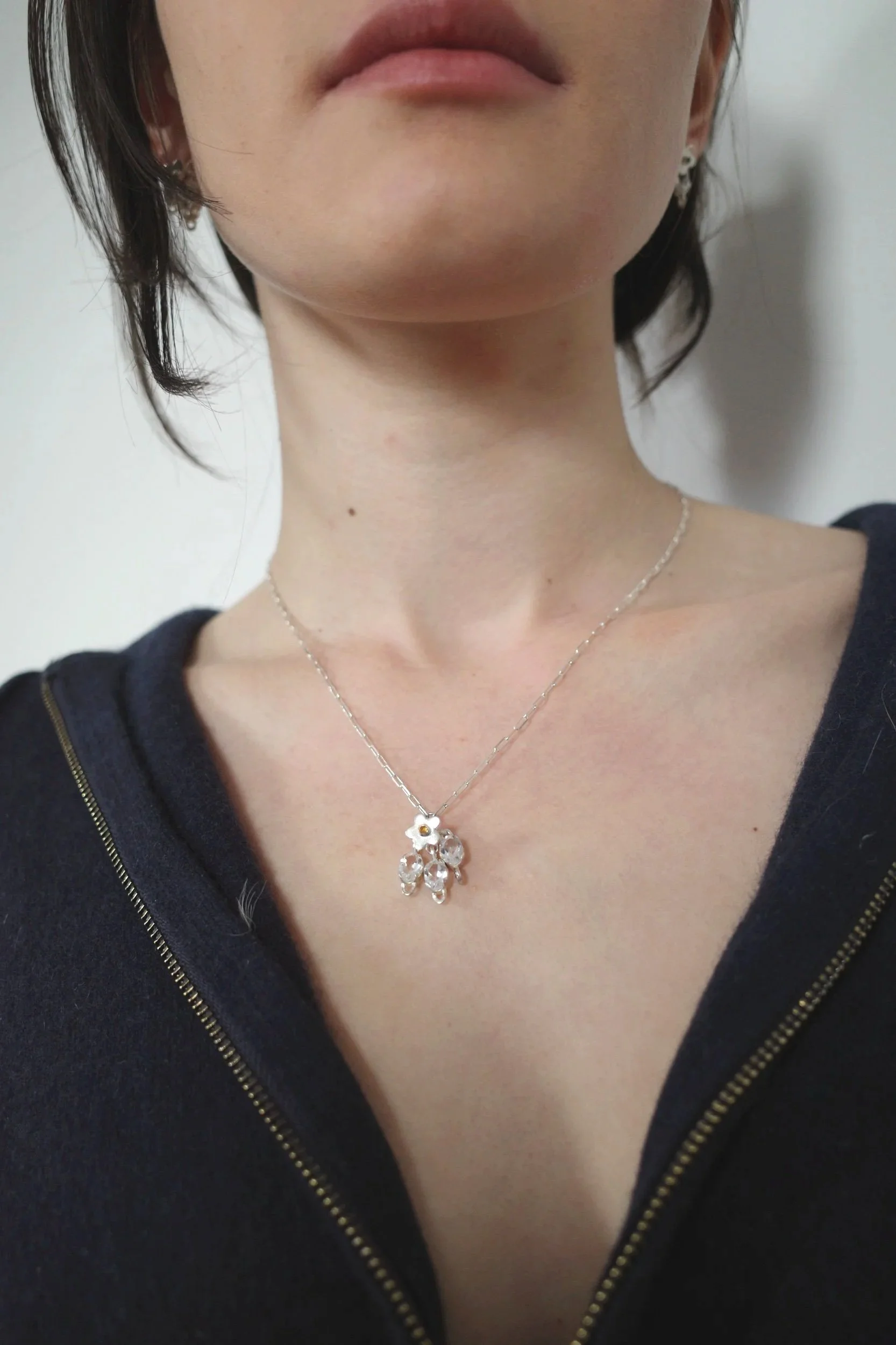 Clear cluster necklace