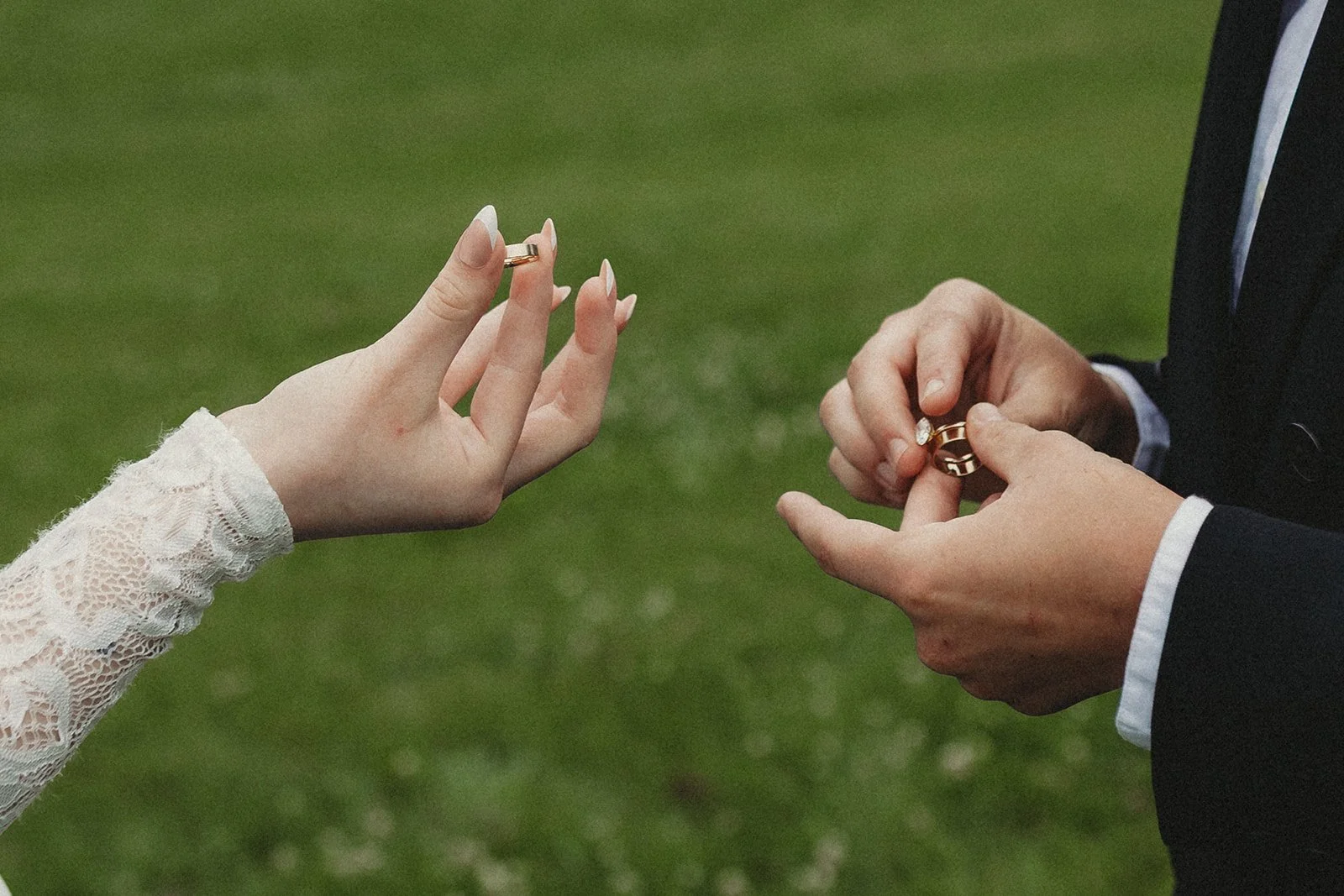 Stephens Lake Elopement-82.jpg