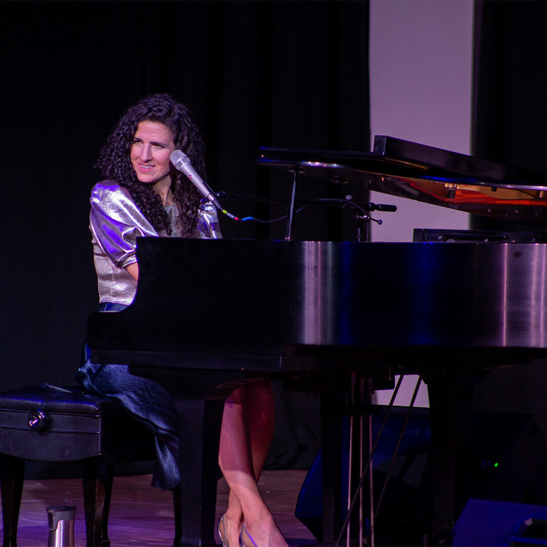 At the beginning of February I had opportunity to take pictures during JAZZ at the MACC concert in Fort Myers with @lailabiali. Laila is Multi award-winning Canadian singer-songwriter, pianist and CBC Music national radio host. She has headlined fest