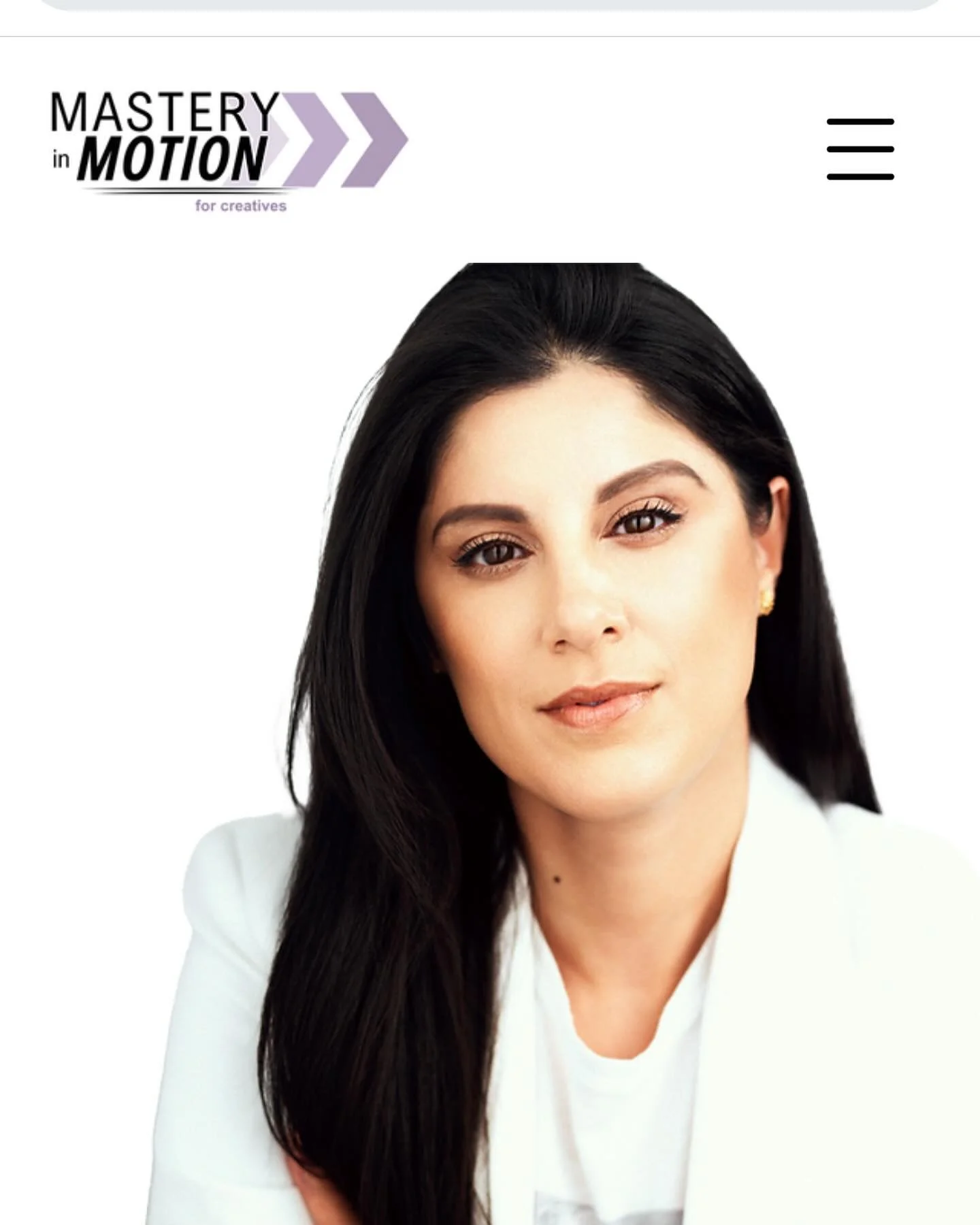 For all of my creative friends who would find value in peak performance and accountability coaching&hellip; kindly allow me to introduce you to Holly. Holly is an expert at helping creatives develop and implement tools and daily habits aligned with c