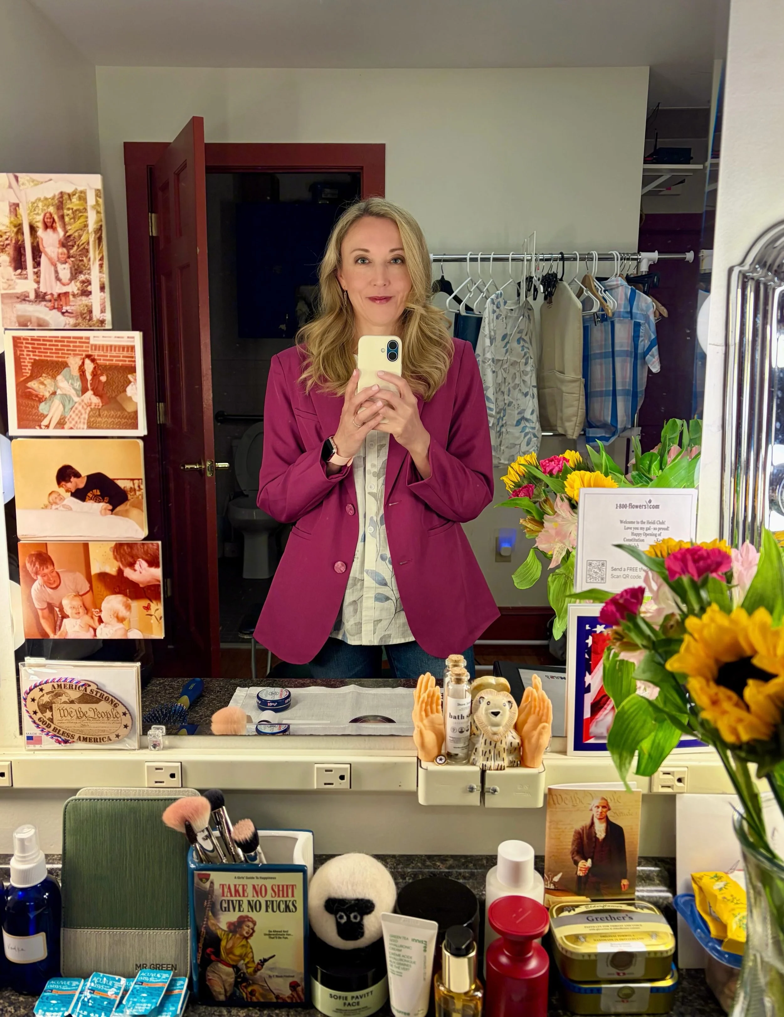 Opening week of What the Constitution Means to Me at Cape May Stage 🇺🇸🌟❤️

Dressing room shenanigans, gala, opening night party, talismans&hellip; dressing room garden courtesy of @kaylaryanwalsh and @heatherleerogers 💐 

So grateful to be here, 