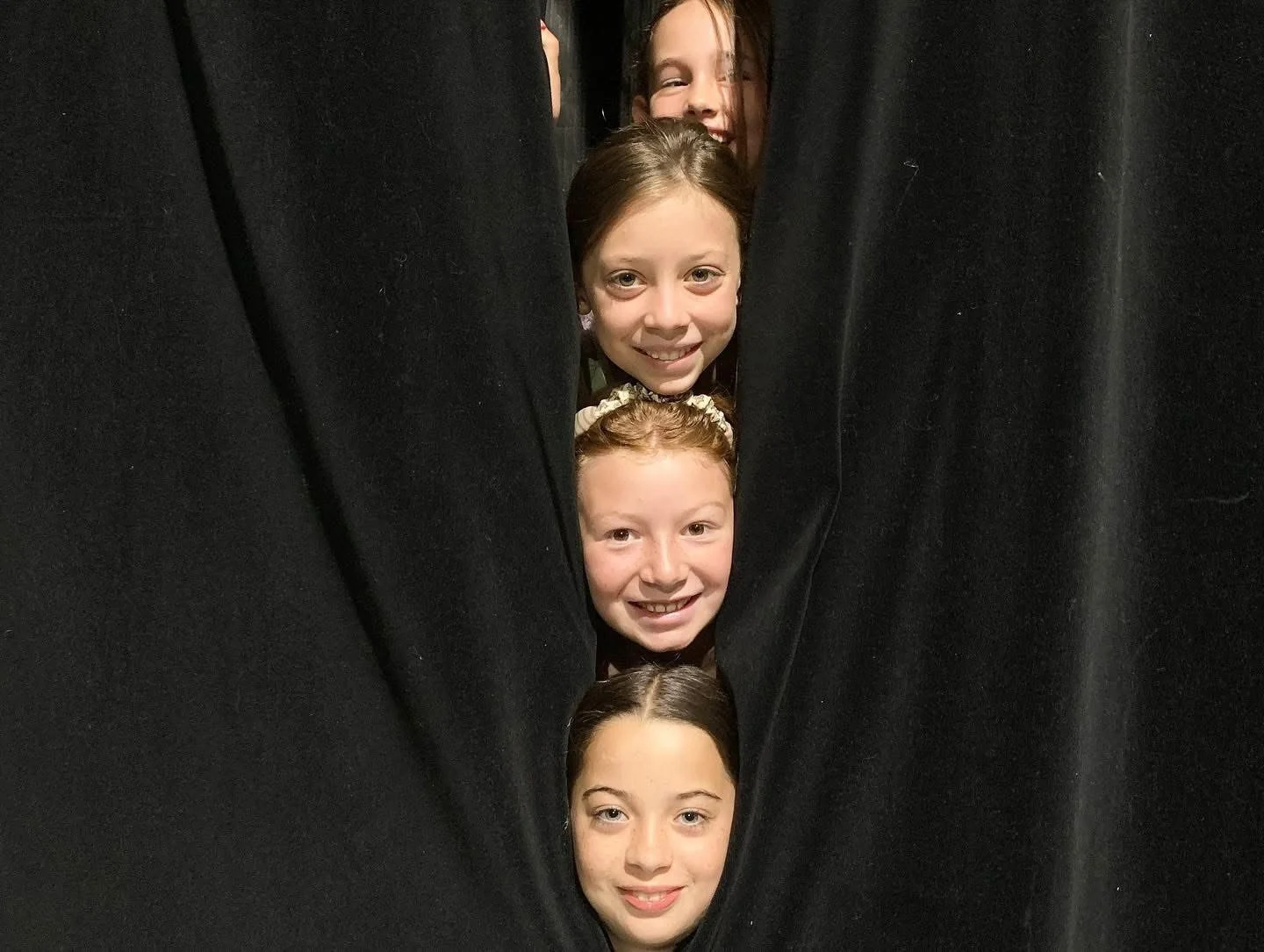 528156760_1562179745143663_9178512437987355431_n.jpg