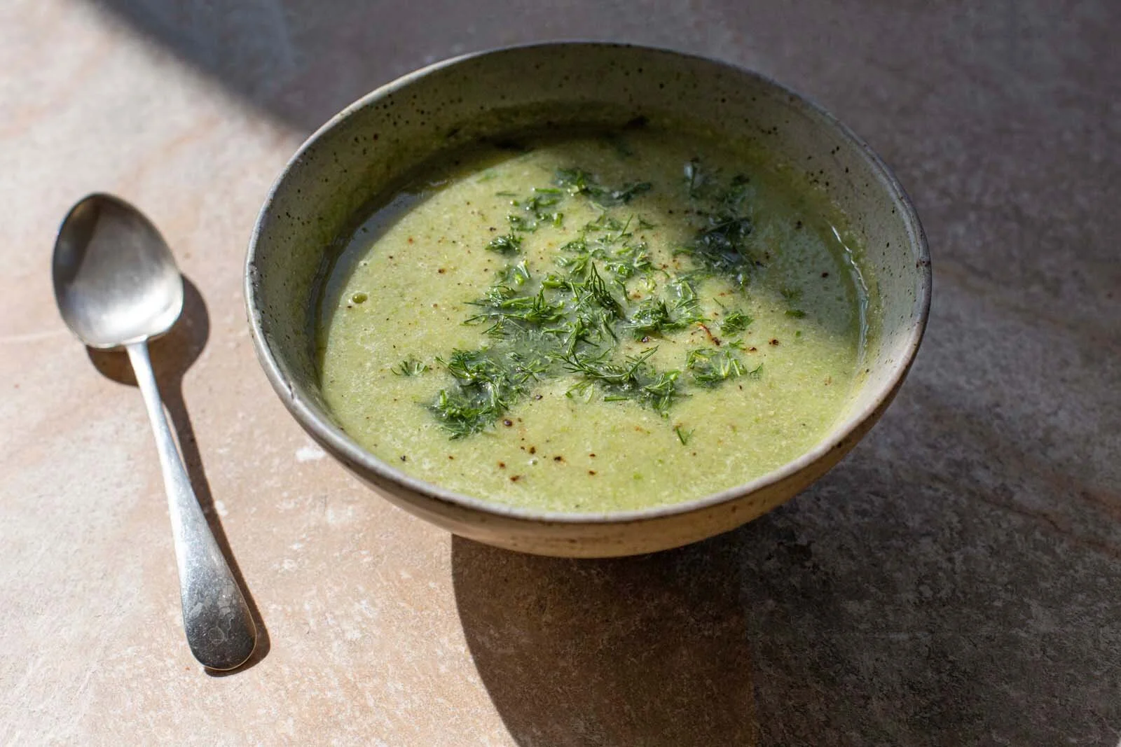 Asparagus & avocado soup