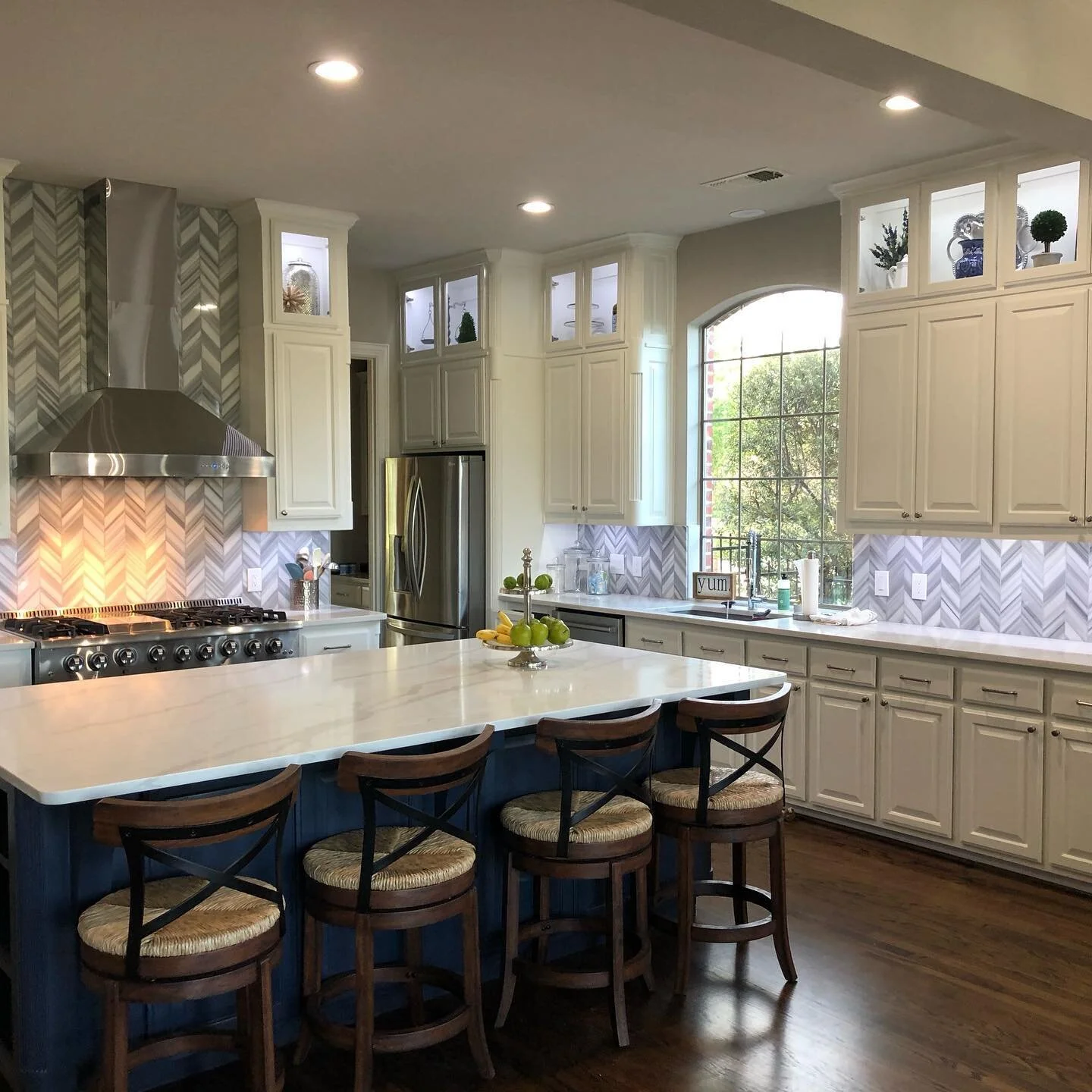 henry kitchen.jpg