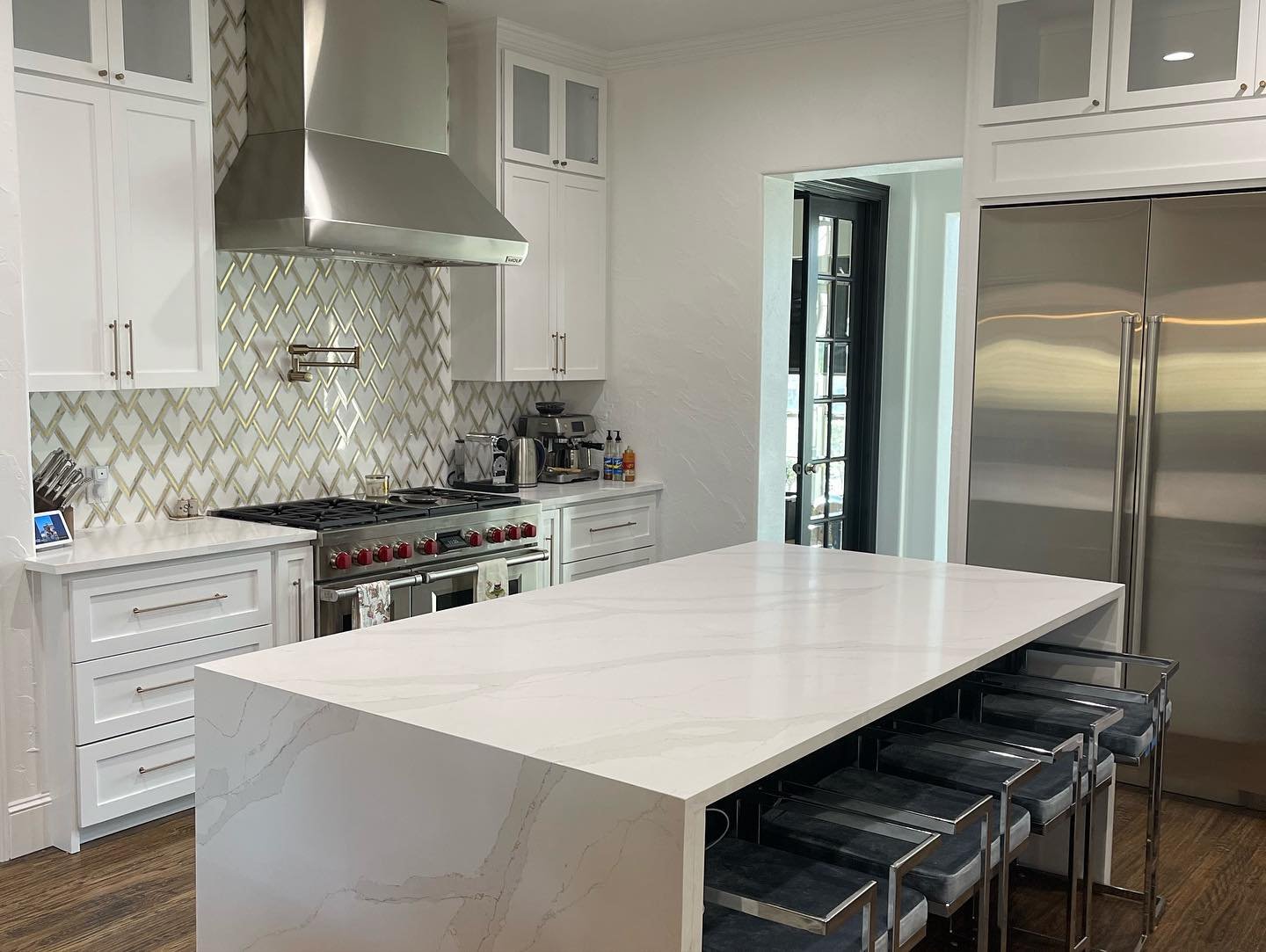 azizi kitchen.jpg