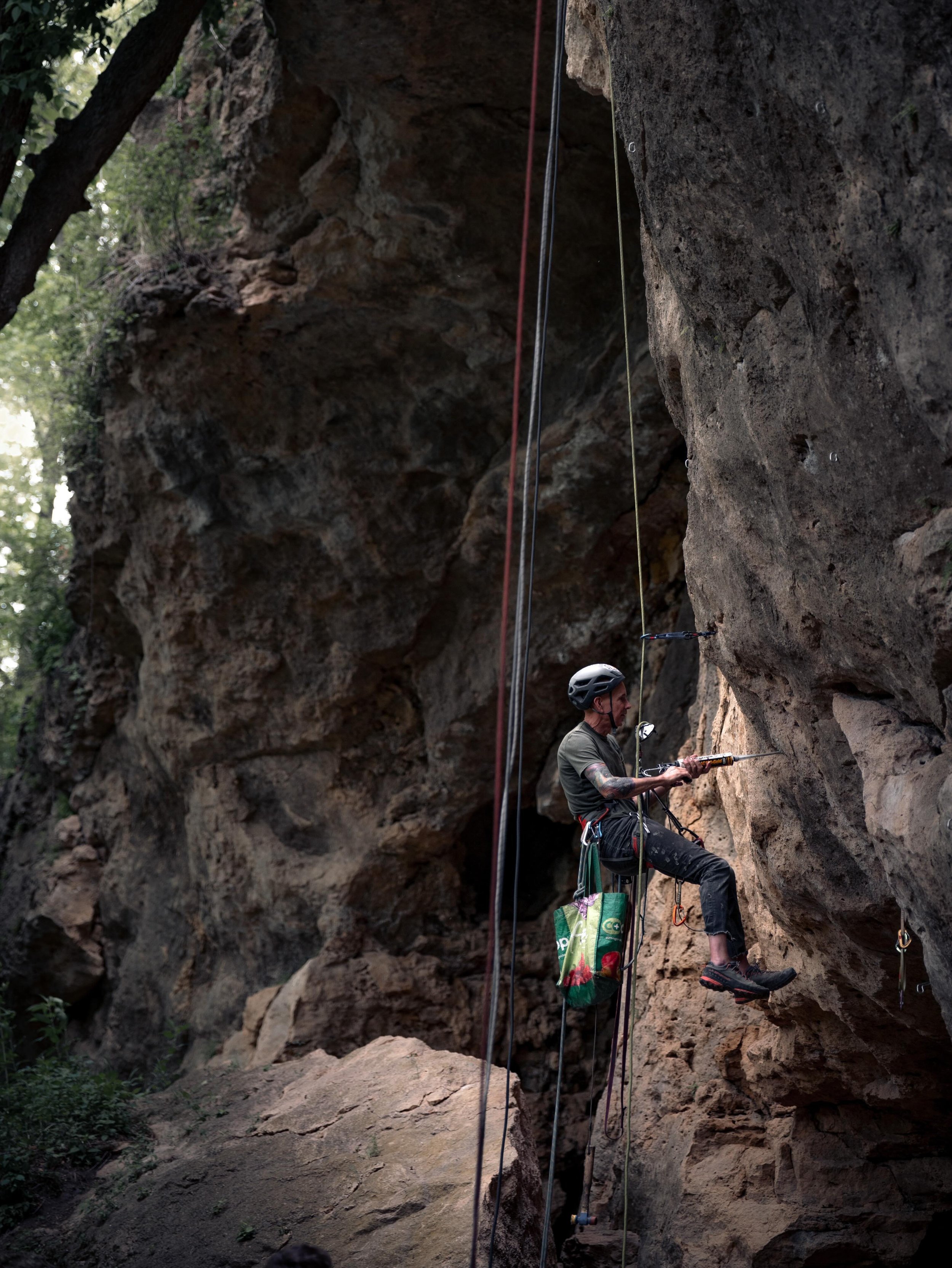 We have some exciting news to share about a NEW CRAG that we are currently developing at Prairie Creek Recreation Area in the town of Maquoketa!! 

The ICC has been in the process of communicating and meeting with the Jackson County for months, and w