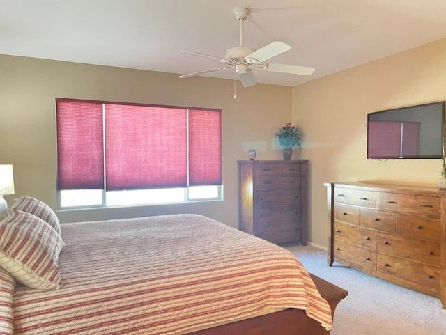 primary bedroom.jpg