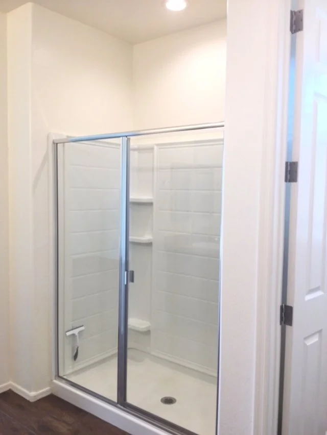 Master shower 2.jpg