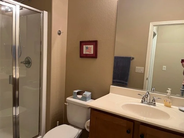 2nd bath.jpg