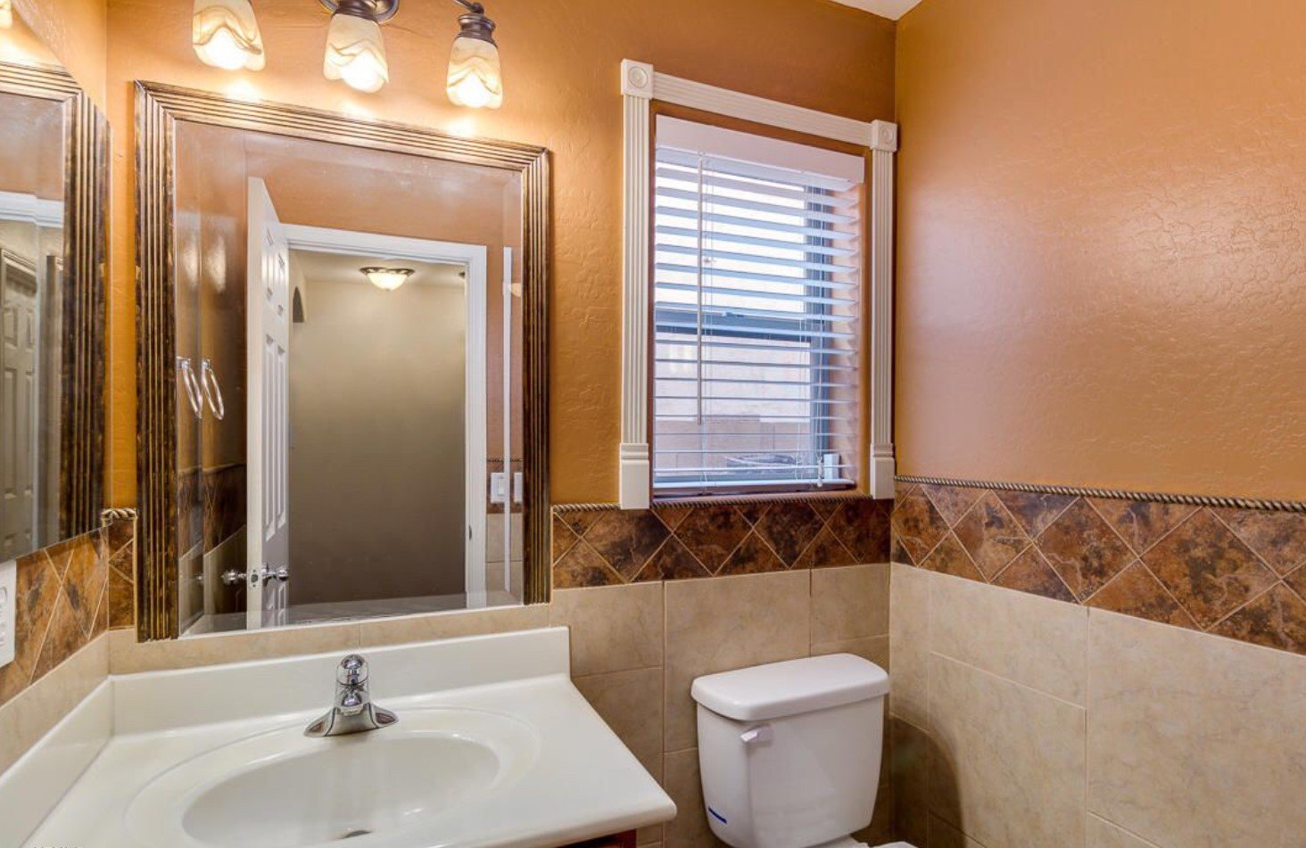 DS spare bath.jpg