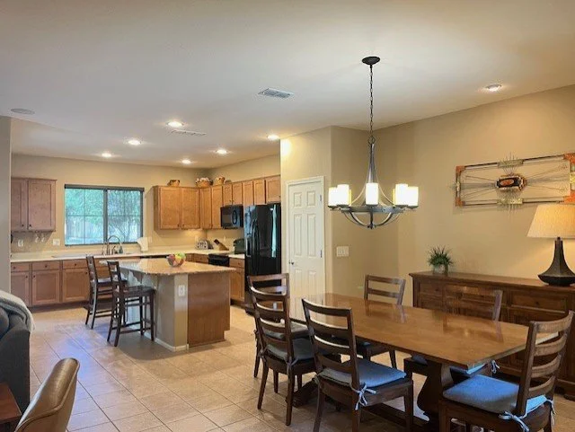 breakfast bar  dining.jpg