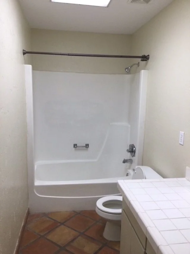 spare bath.jpg