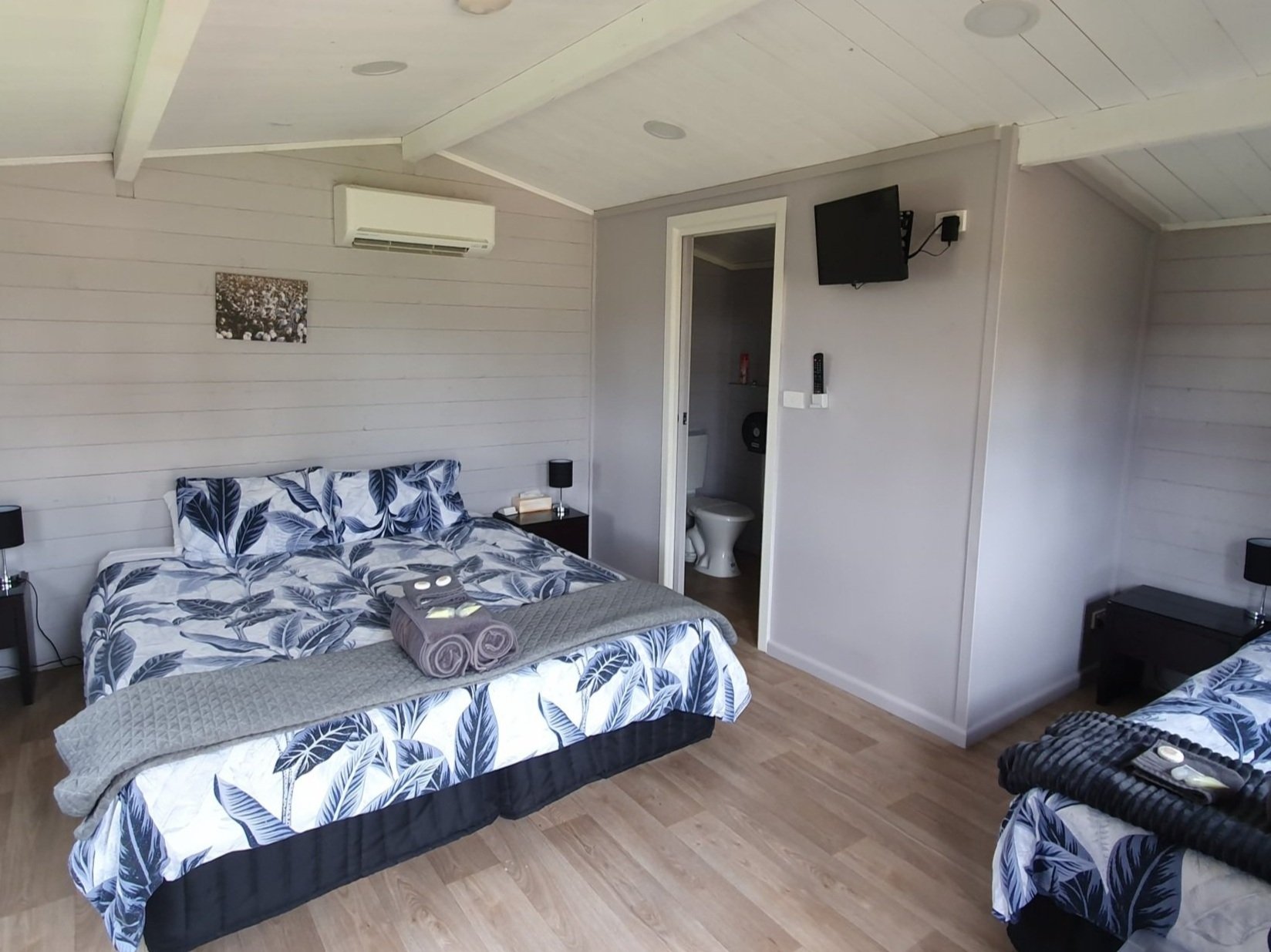 family enquite cabin accommodation NSW