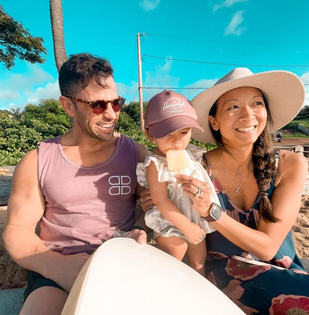 HAPPY AUSTRALIA DAY: WE’RE BOOKED TO COME HOME