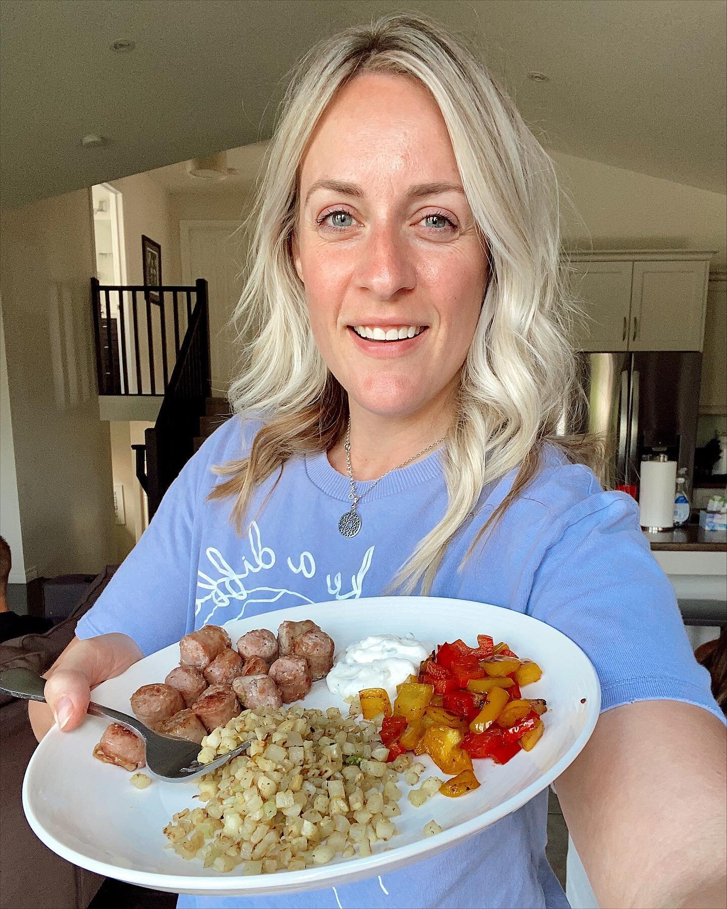 Simplicity wins🏆

I don&rsquo;t prioritize meal planning - and to be realistic, right now I don&rsquo;t want to.

With my new weekly cleaning schedule, along with morning and evening routines - my plate is full of other things that make my home feel