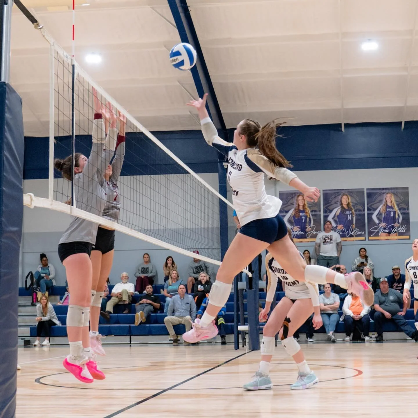Congratulations to the Varsity Lady Eagles for their sweep of Metrolina this evening in straight sets. Go Eagles!!! 🦅  #concordacademync #changingtheworld #onestudentatatime
