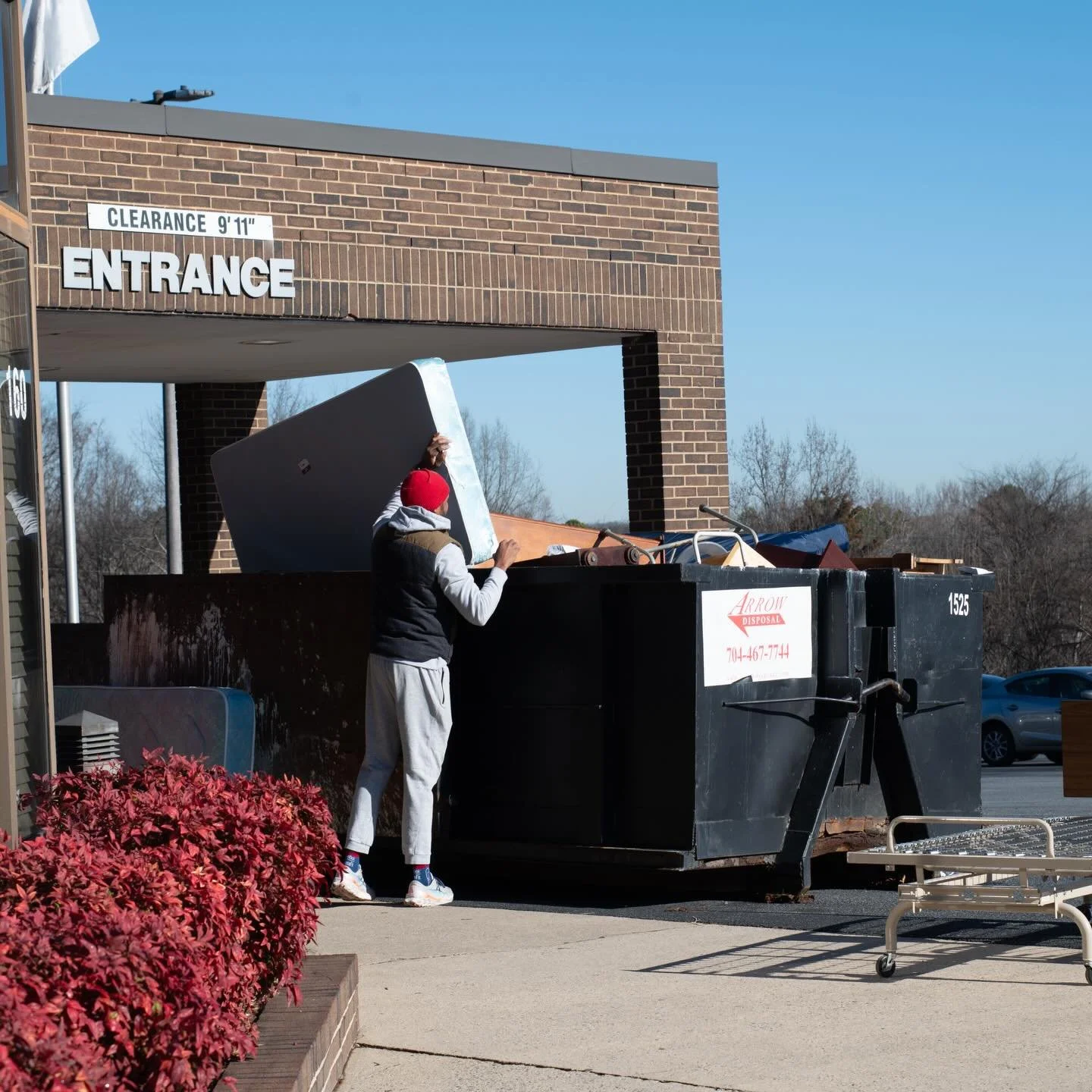 A huge thank you to @elevationconcord and @sandhillsatc for their incredible service in helping clean out the Living Center today. Your time, effort, and servant hearts did not go unnoticed.
💙💛 #concordacademync