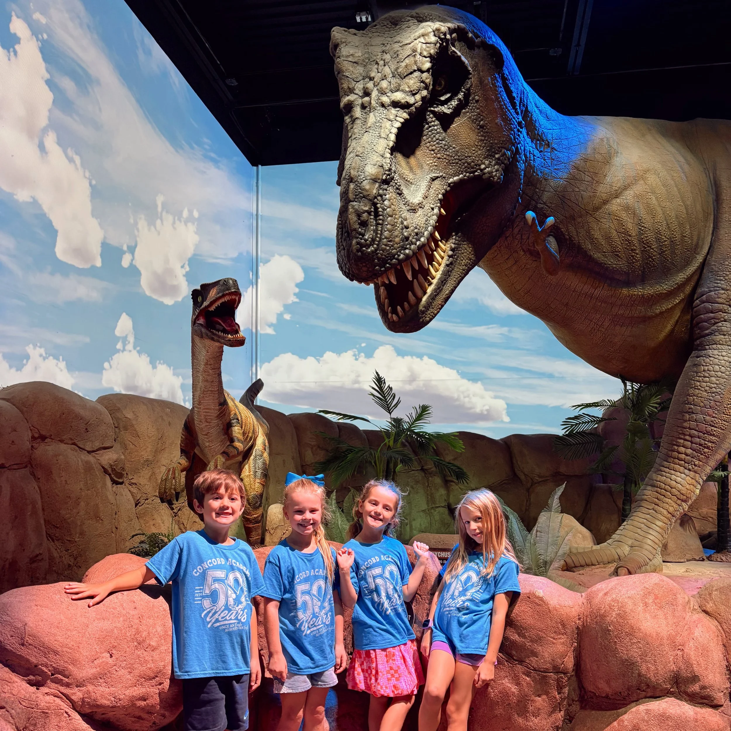 2nd Grade Field Trip to the Greensboro Science Center! 🦕🐠🦈🦋