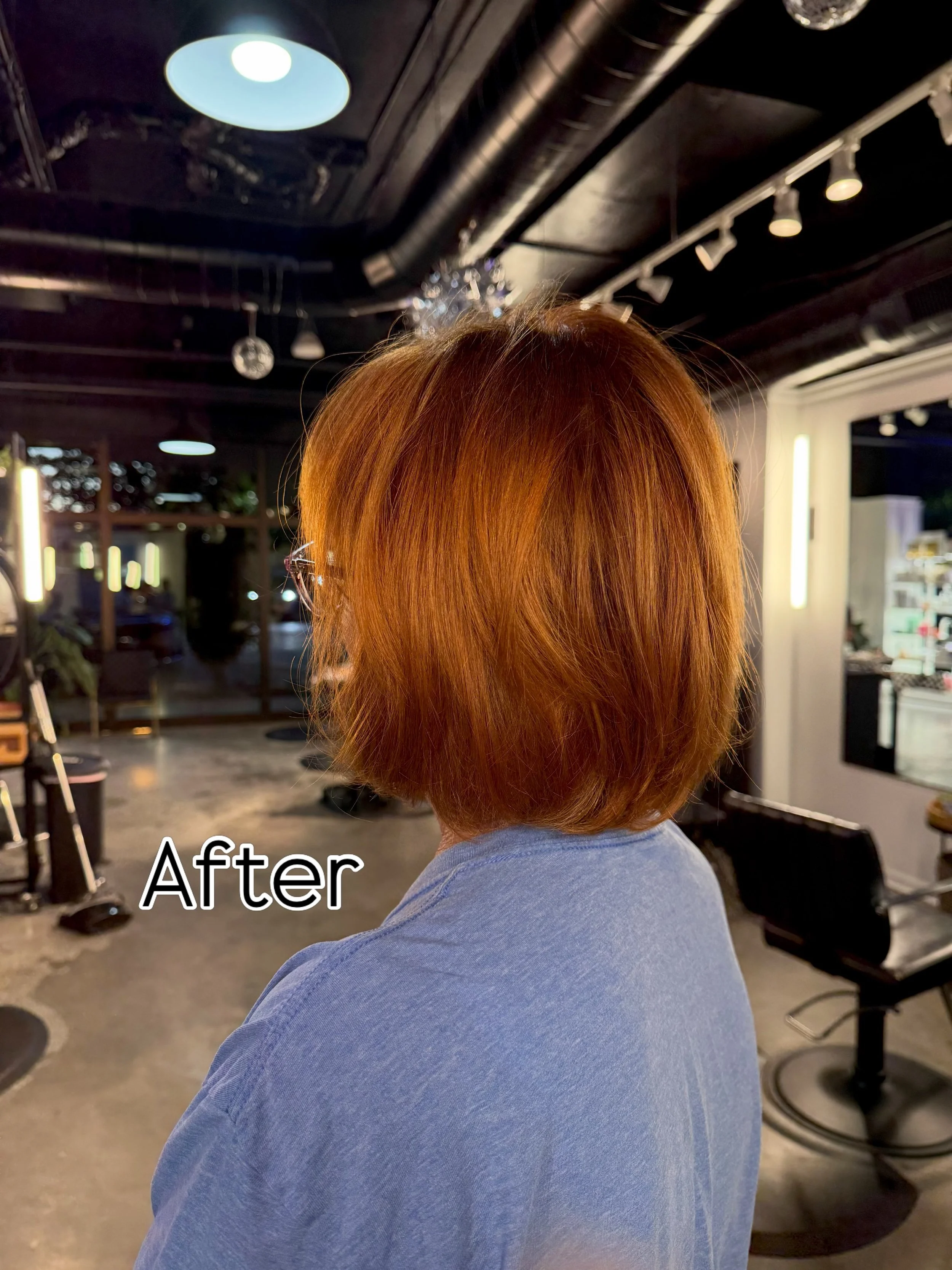 Talk about perfect timing!! 
Fresh from our return of a fall @keunehaircosmetics Red Revival class, this client was ready for a change! 

This tone complements her skin tone🤌 and brought a beautiful glow up from her summer color. 

Looking for your 