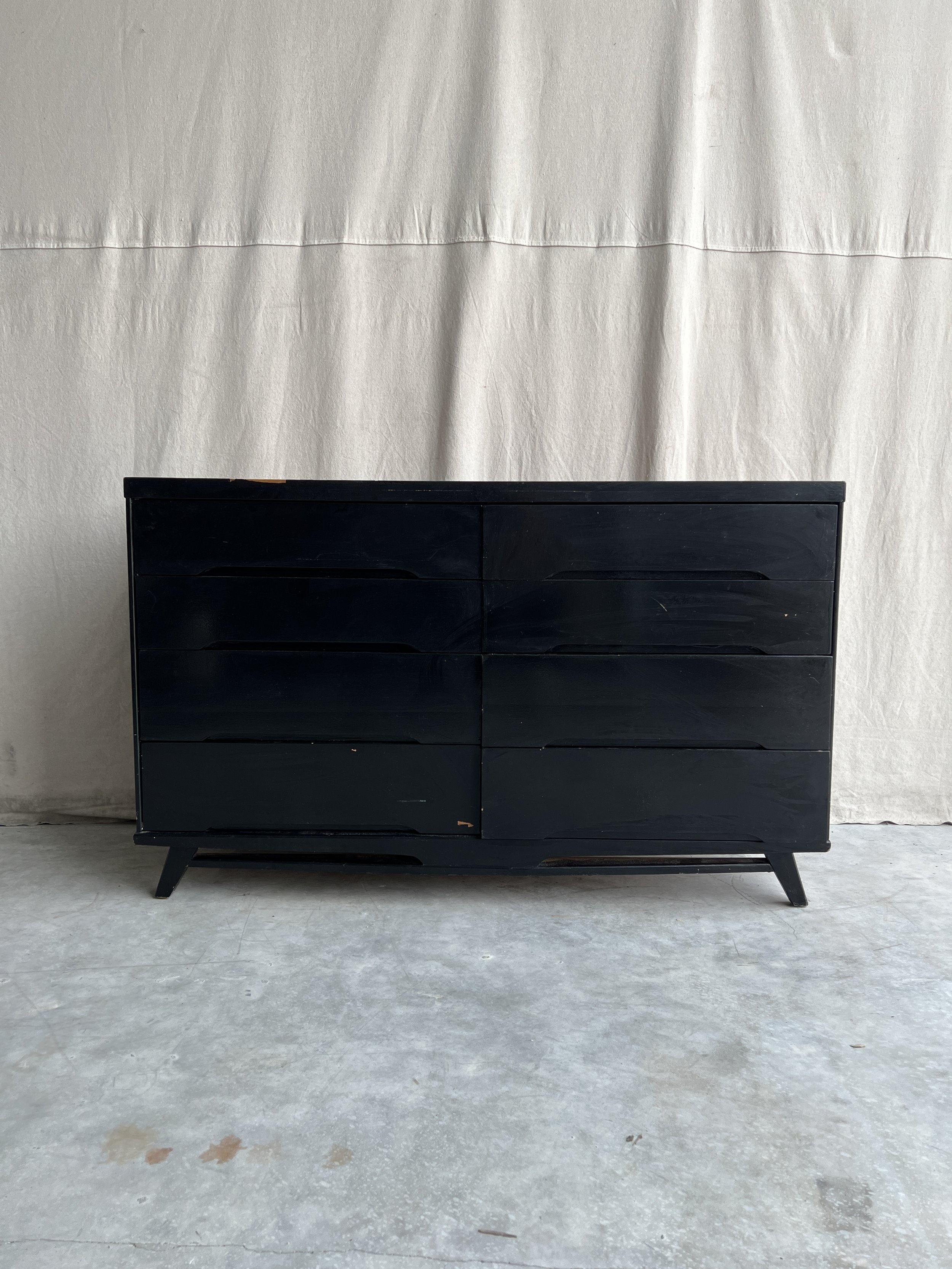 Mid Century Modern Myers Eight Drawer Dresser
