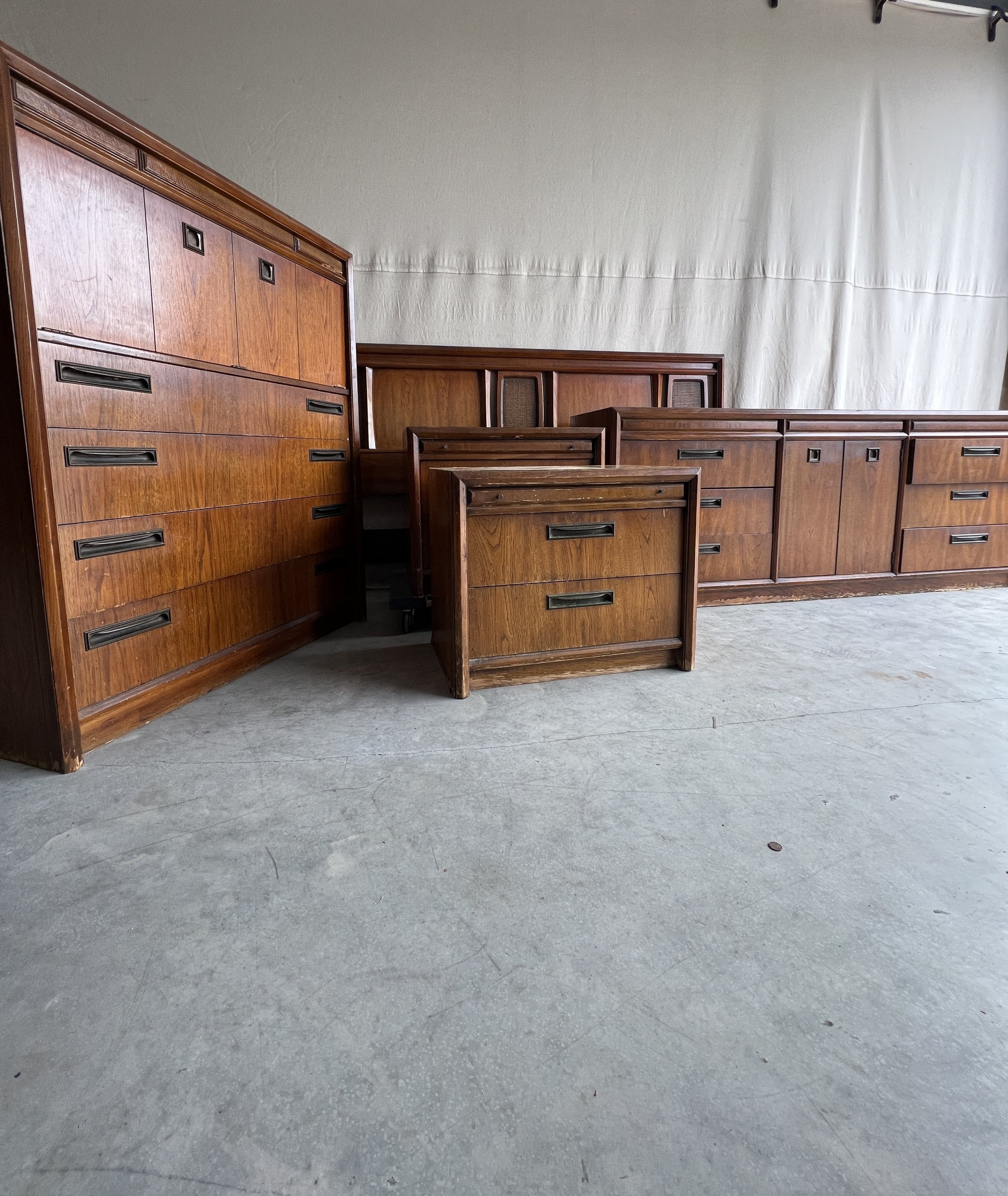 Vintage Mid Century Dresser Highboy Nightstands Set