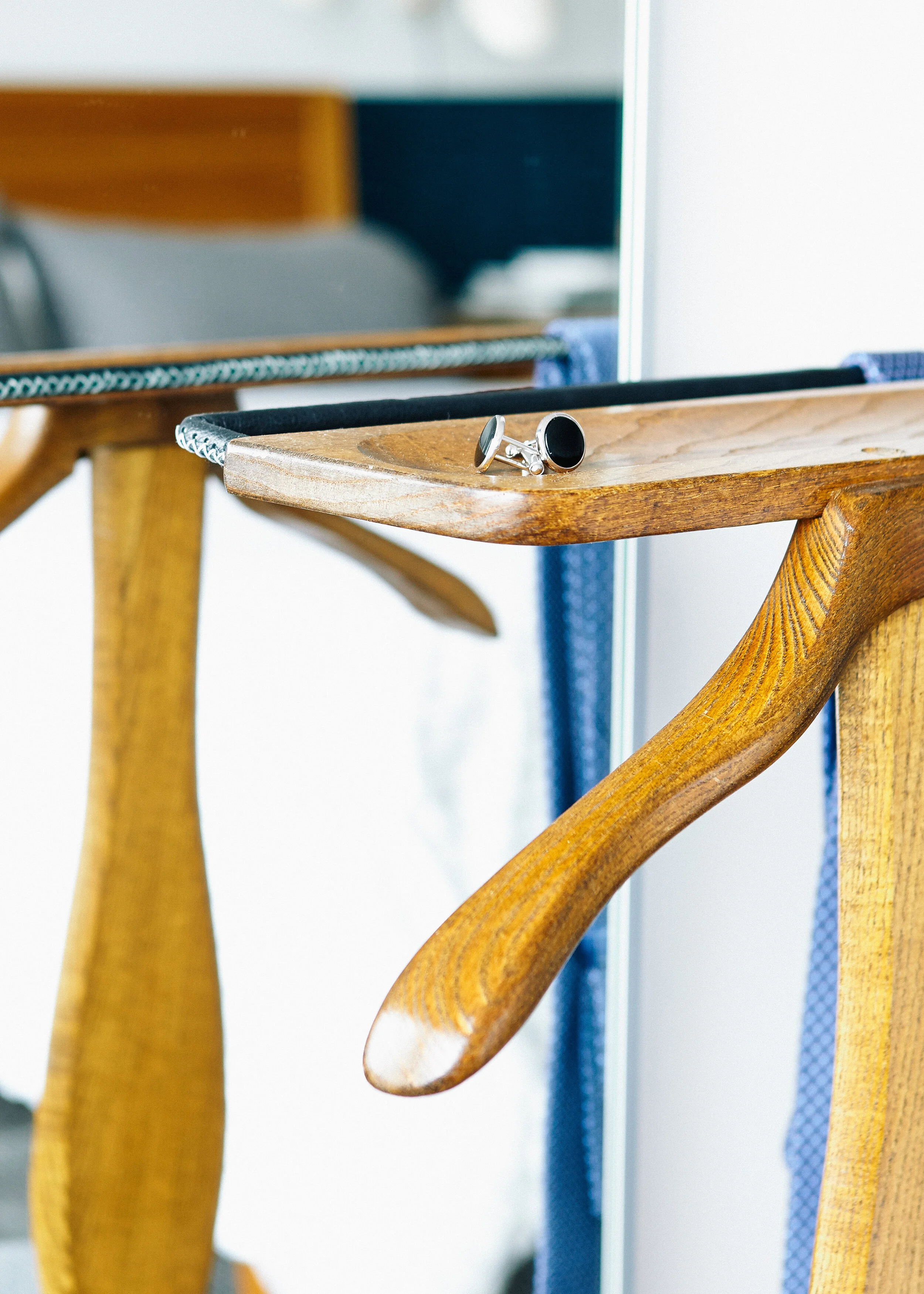 1IrvingPlace_Bedroom_valetchairdetail_v1.jpg