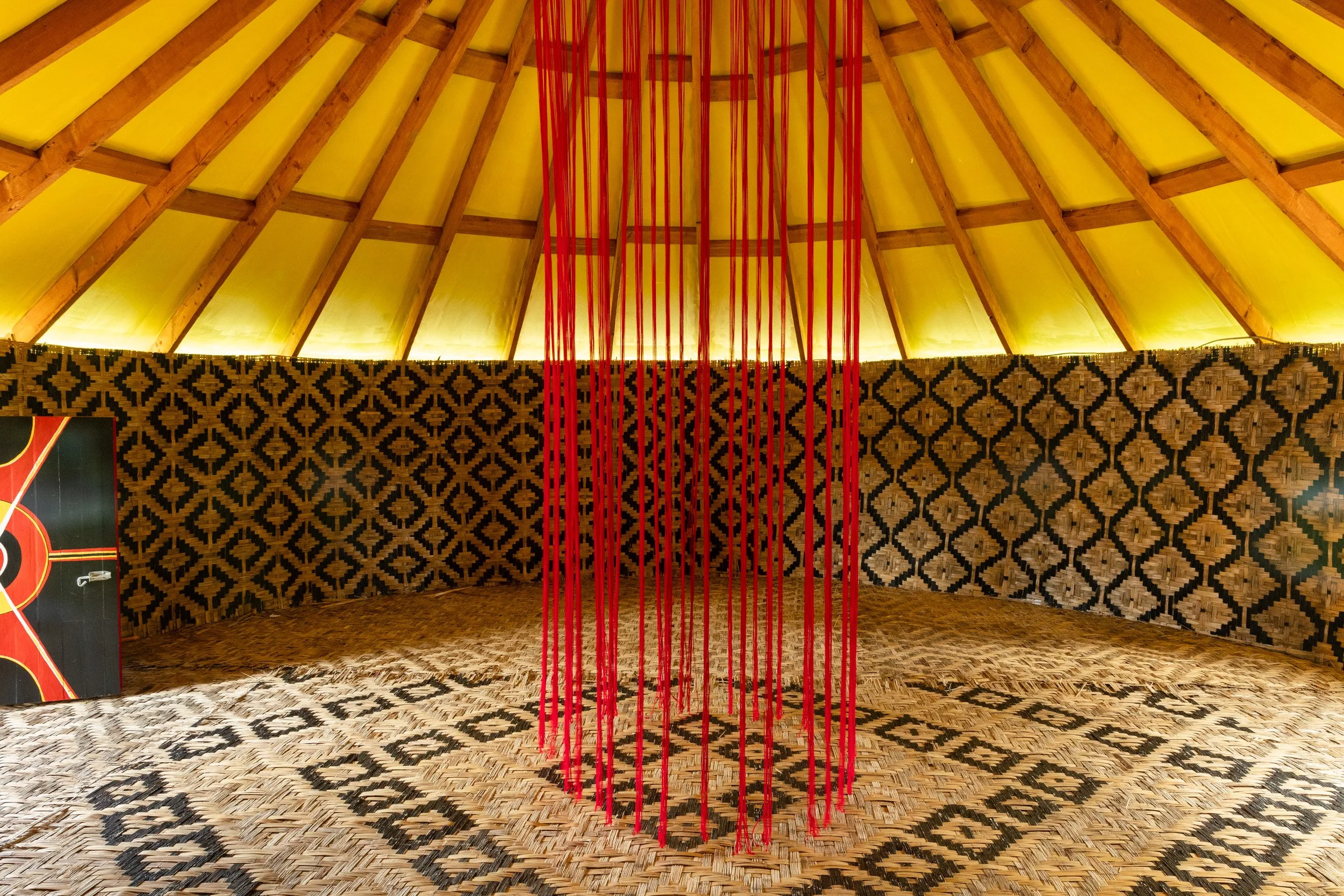 Installation view, Yuriyal Bridgeman, Suna (Middle Ground), UQ Art Museum, 2025. Photo: Joe Ruckli. 