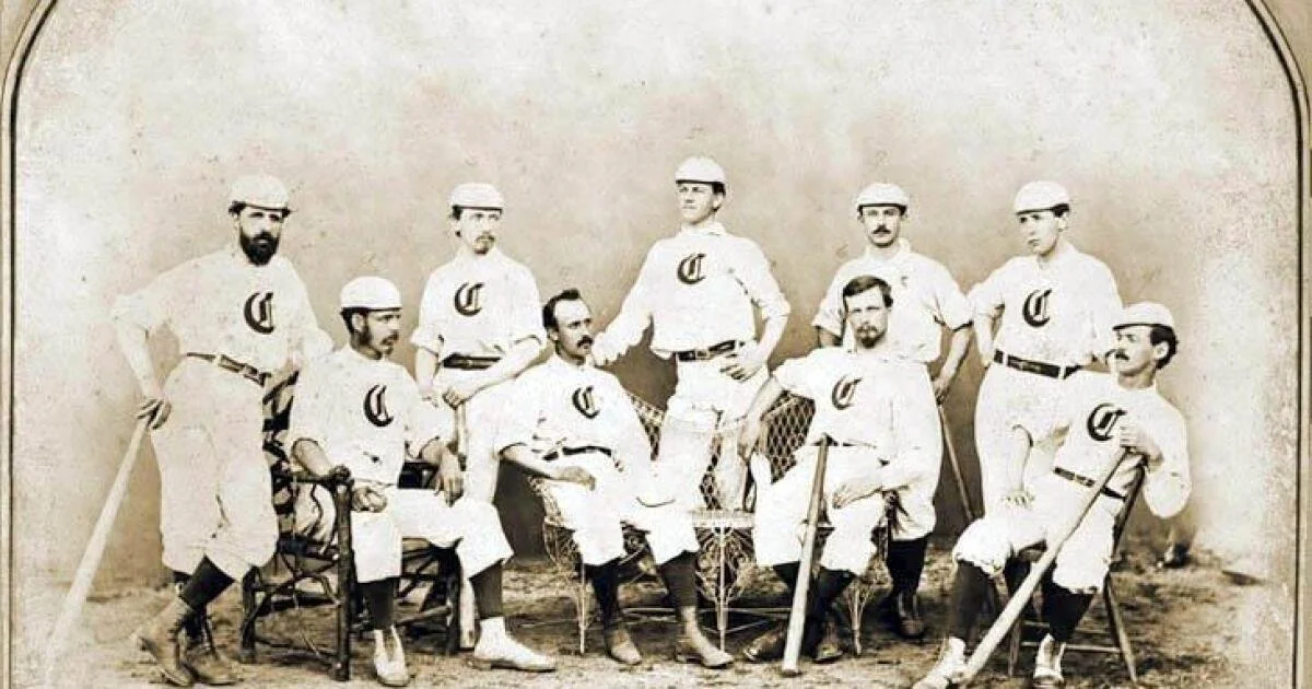 The 1869 Cincinnati Red Stockings (it was hard to find an image from the late 1870s)