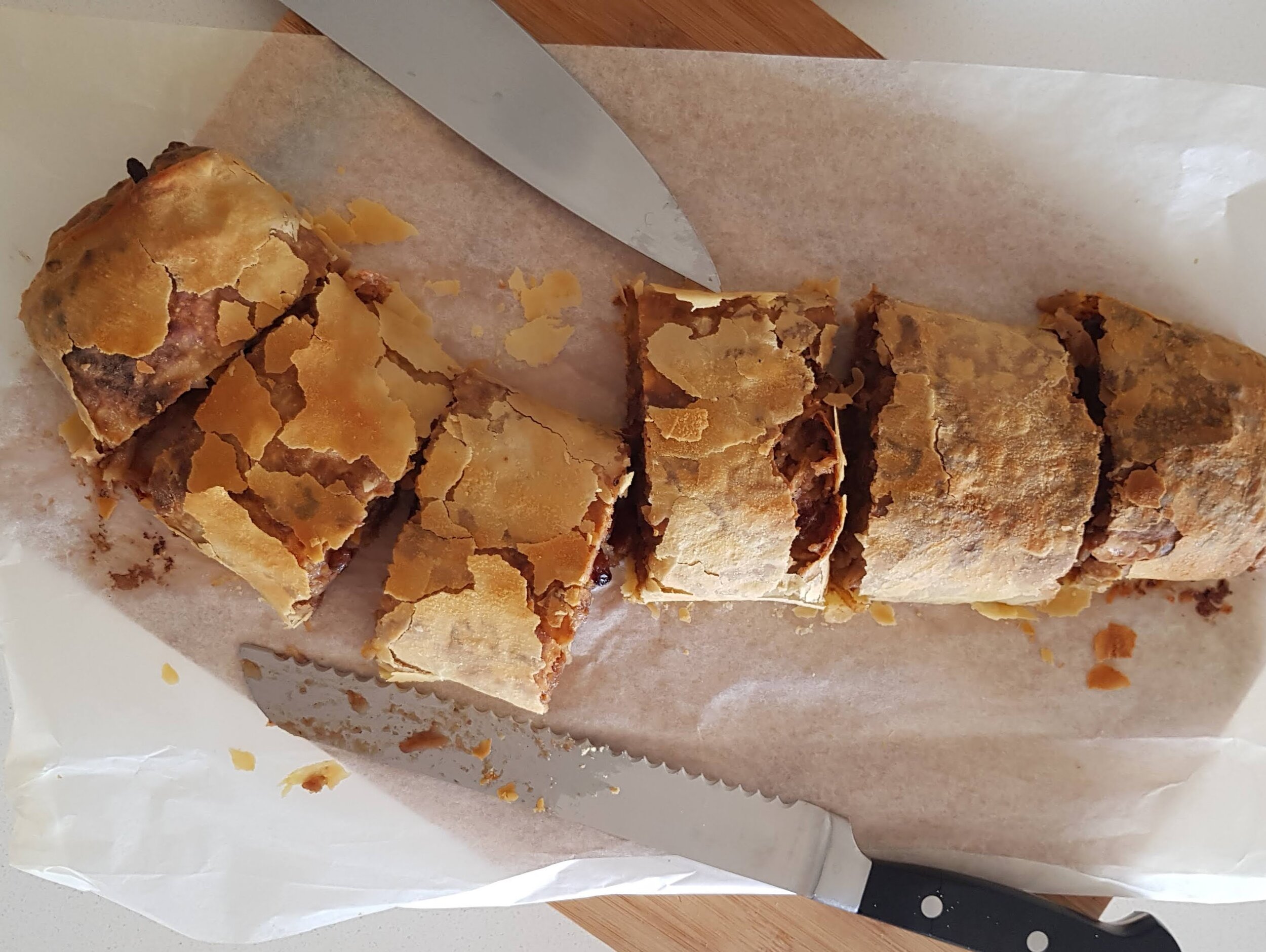 Apfelstrudel full 1.jpg