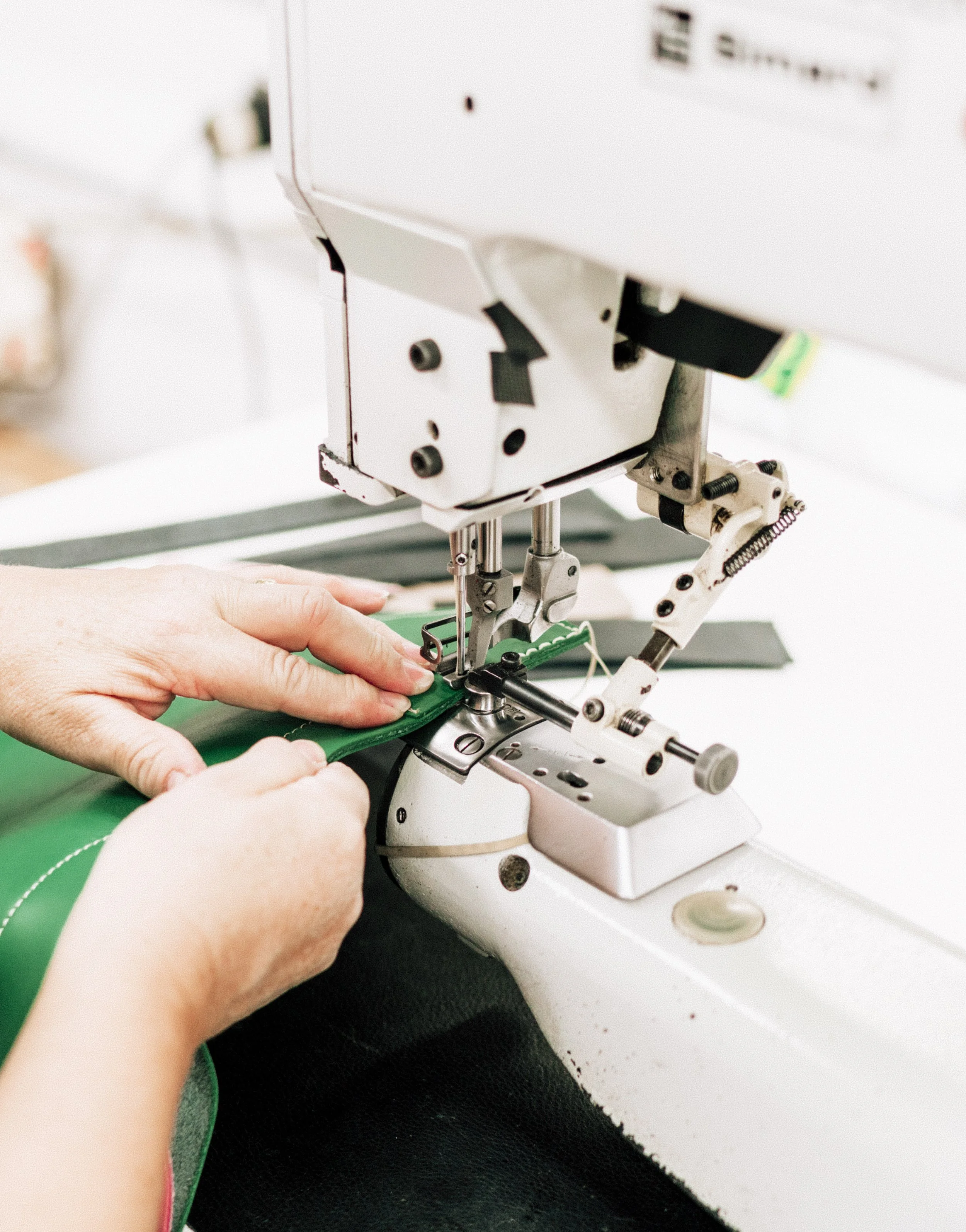 roots_leather_factory_bags-42.jpg