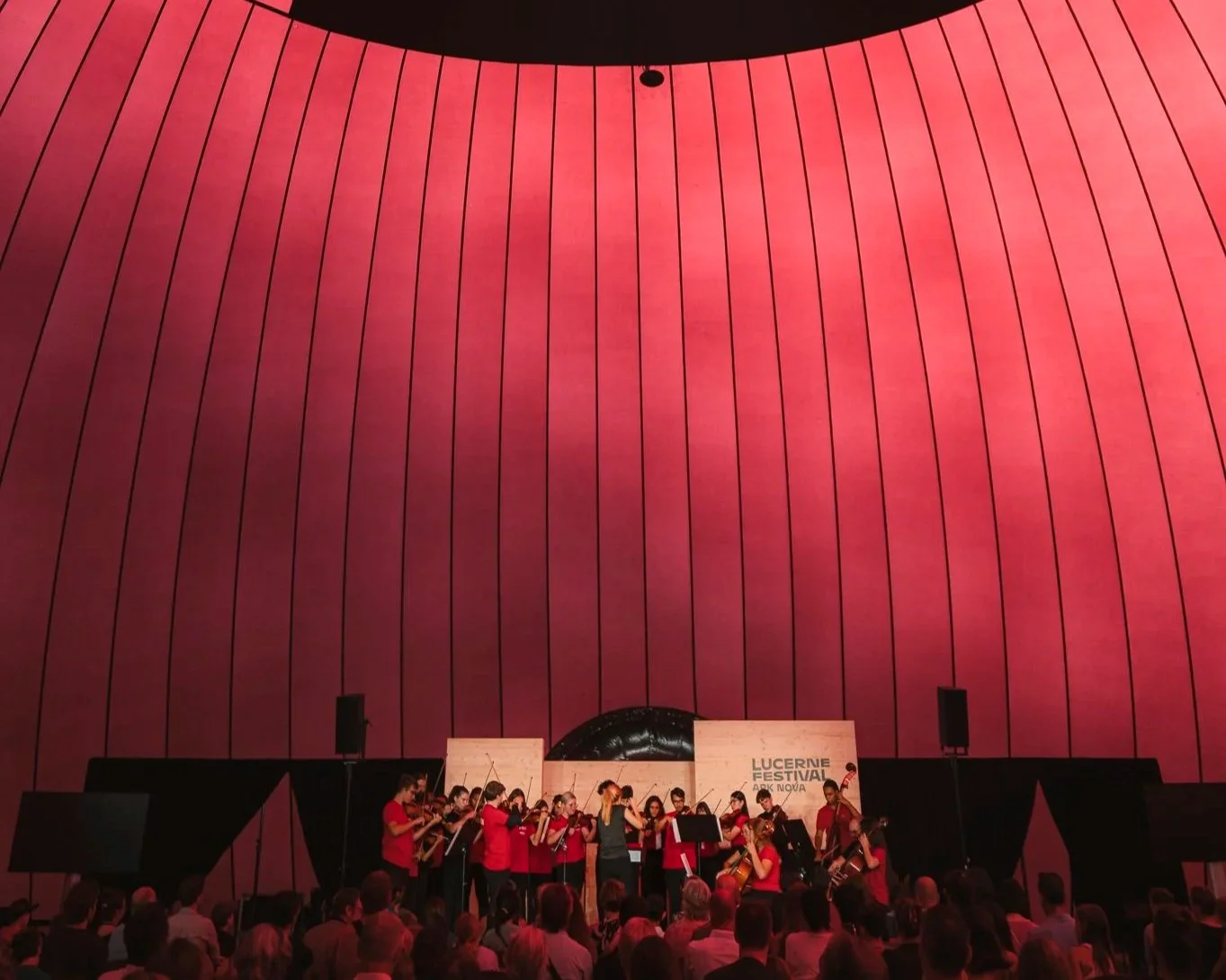 20250907_superarsuisse_youthorchestra_1_c_mathyaskurmann_lucernefestivalarknova_anish_kapoor_all_rights_reserved-5.jpg