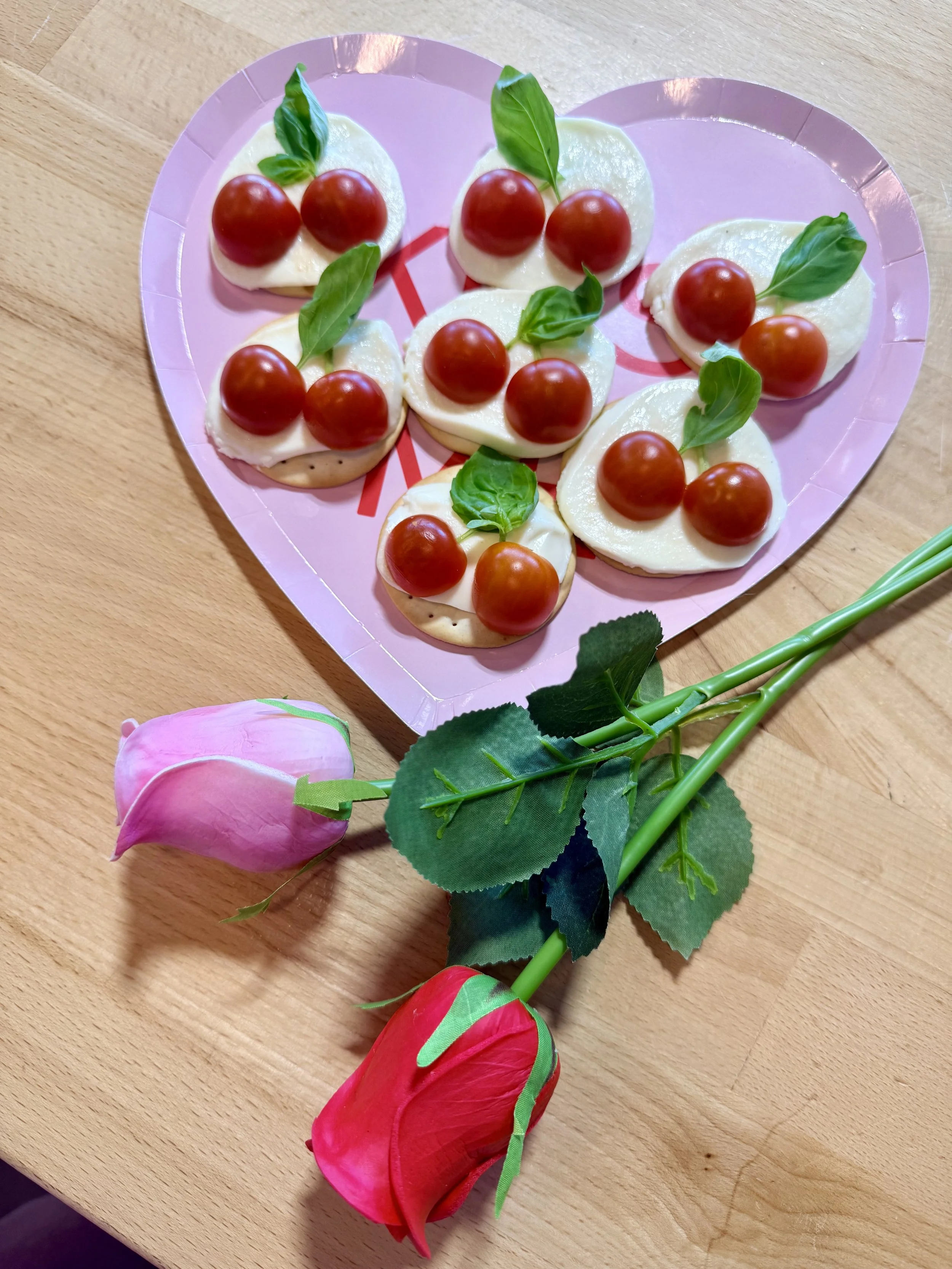 Caprese Love Bites