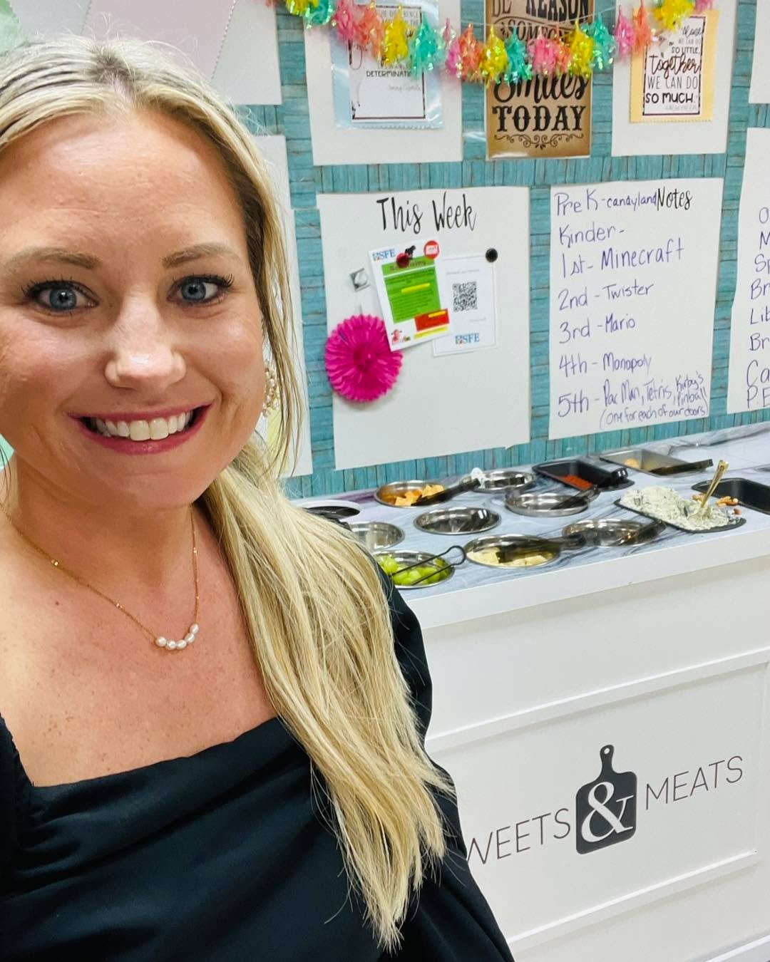 Spent lunch at Panhandle Elementary School celebrating Teacher Appreciation Week 👏🏻🍎🎉🍇🧀
#charcuterie #CharcuterieCart #PanhandleTX #amarillocharcuterie #teacherappreciationweek #lunch