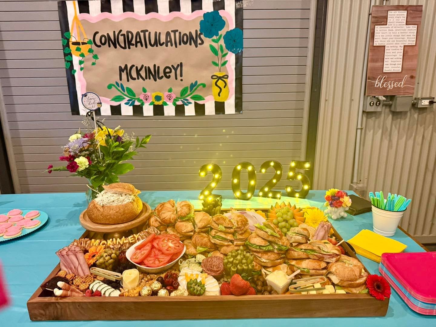 We are ready for a graduation party, and another graduation party, OH WAIT and like 50 more GRADUATION PARTIES! 🎉🎓🍓🧀🎉🍇
Thank you so much for having us be apart of all of your fun celebrations!
If you haven’t had the chance to make a pla