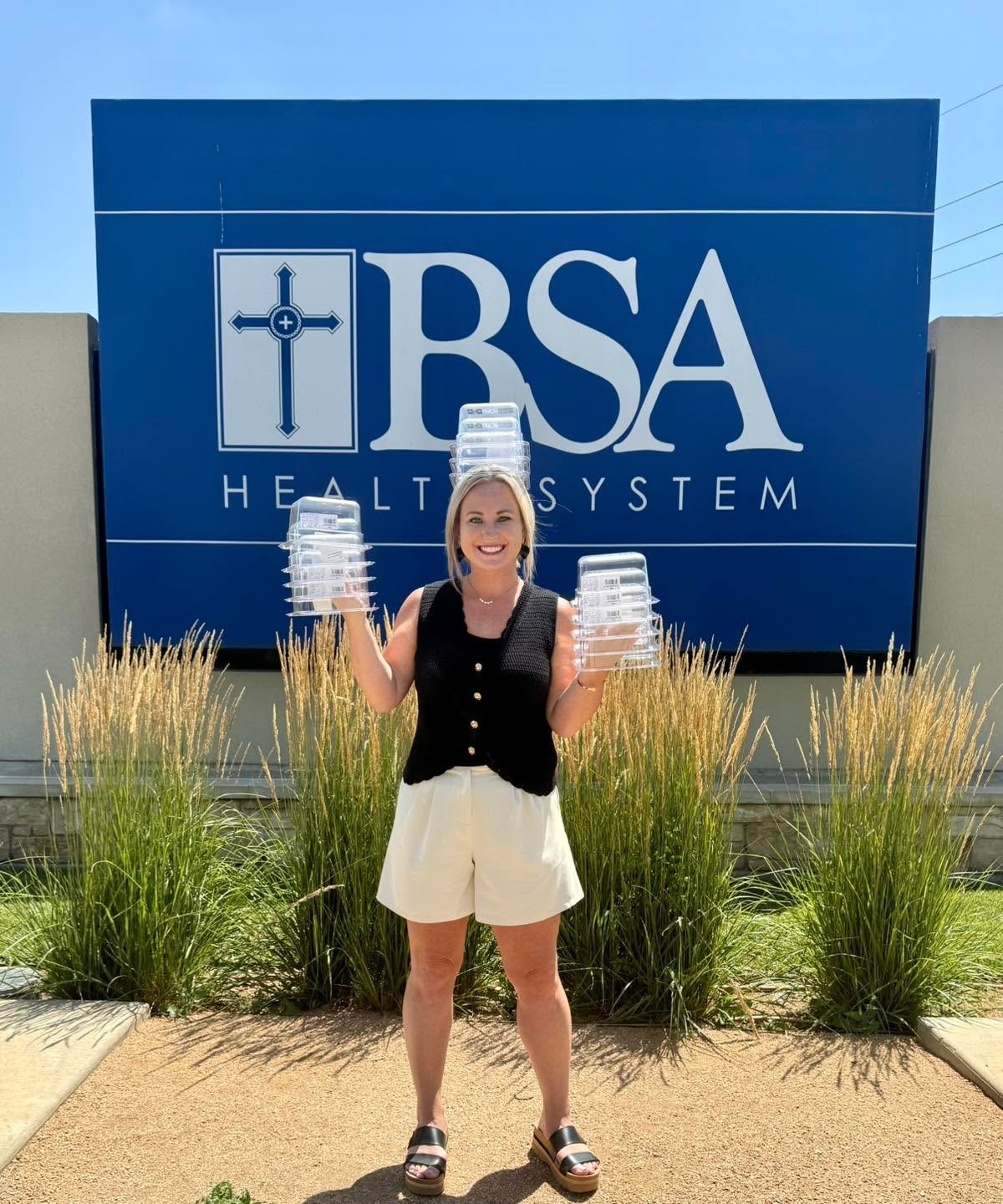 BIG & EXCITING NEWS!! 🎉🎉🎉
Starting MONDAY we will be serving up a HUGE selection of BUILD YOUR OWN CHARCUTERIE at BSA HOSPITAL!! We will be there for lunch, every Monday. Our grab & go boards and dips will be available EVERYDAY in the gif