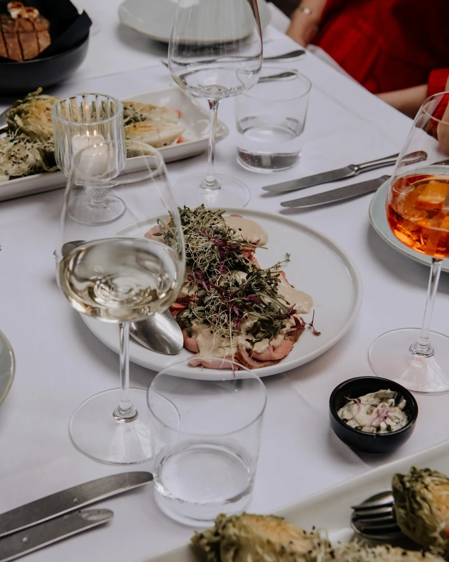 liebe geht durch den magen #tavolata #cheerstolove 

@_chez_smith 

#hochzeit #wedding #swisswedding #zurich #zurichfoodie #swissweddingphotographer #foodlover #simonaportmannfotografie #simonaportmann