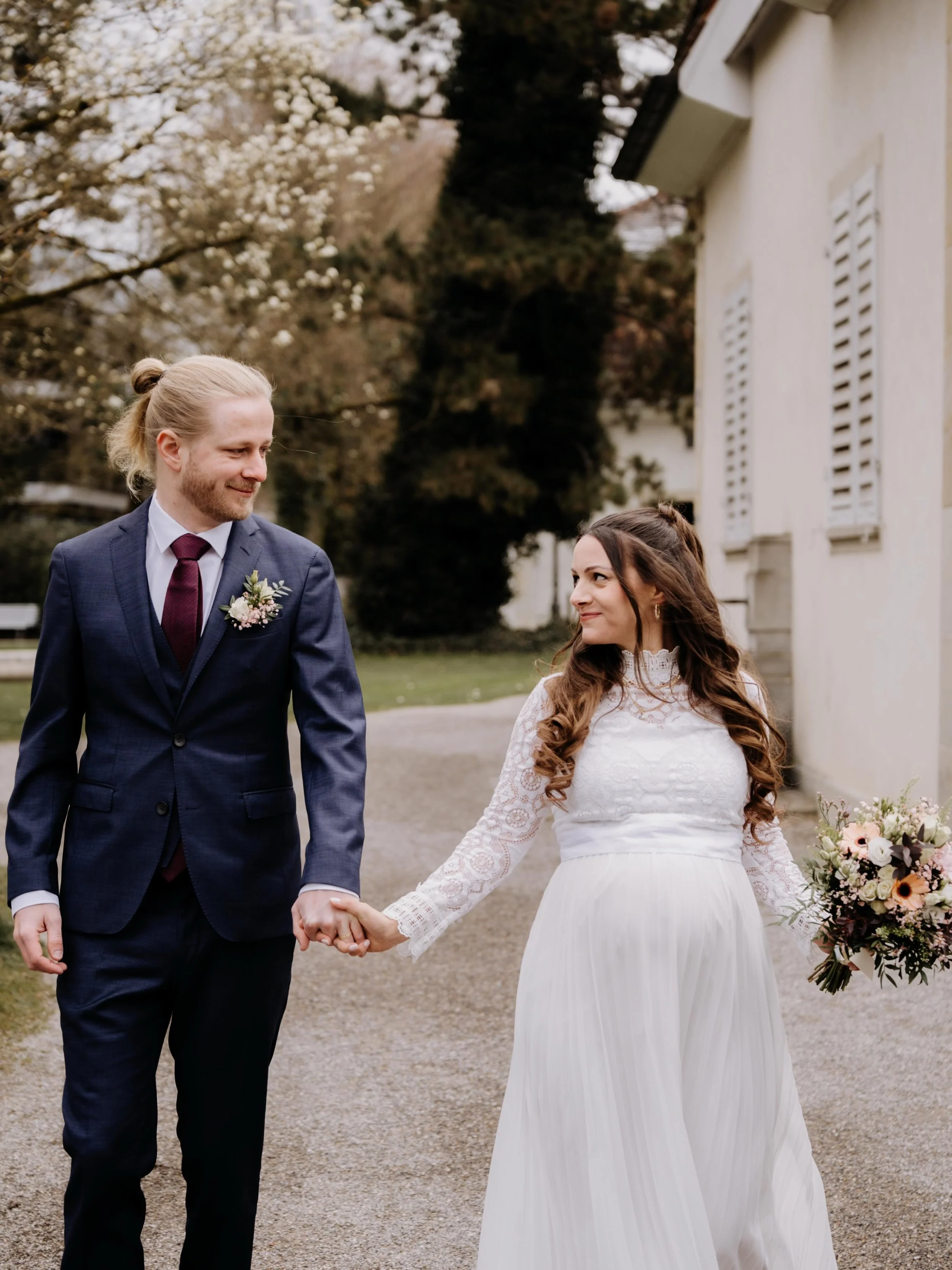 S &amp; H 🧡 freu mi, nach dem so sch&ouml;ne zivile hochzit, eu n&ouml;chst jahr am grosse fest, fotografisch d&ouml;rfe z begleite!

#wedding #swisswedding #winterthurweddings #winterthur