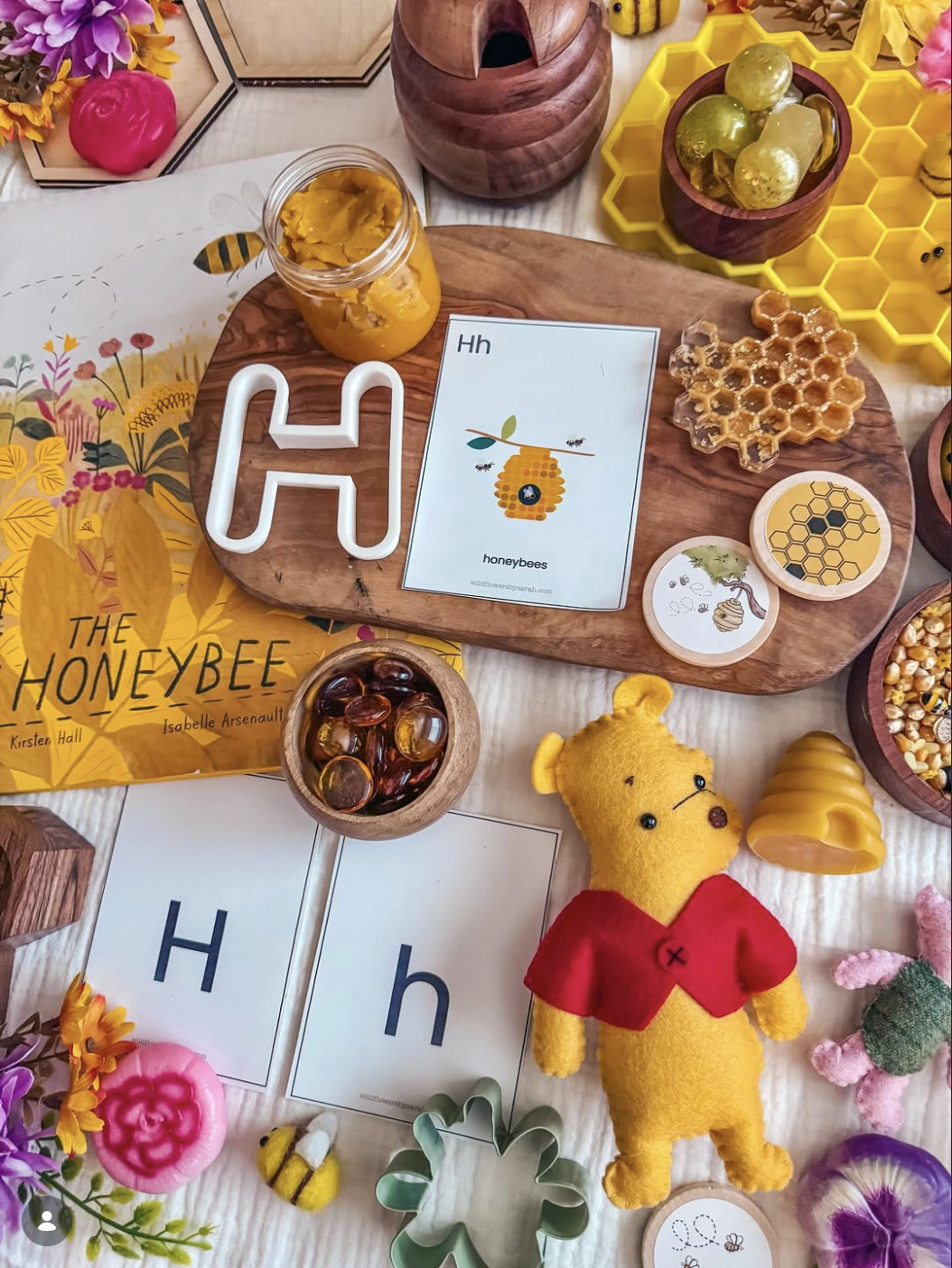 Letter Hh for honey.png