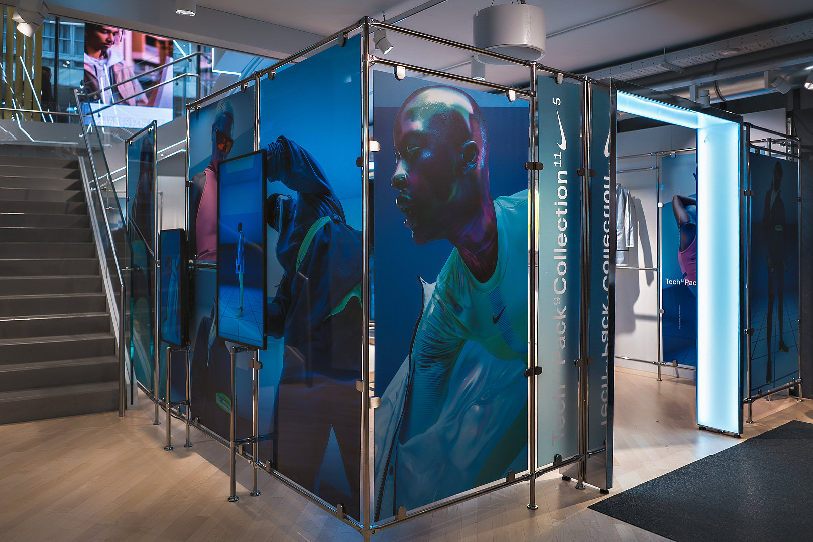 Setup Tech Pack @ NIKE store Corso Vittorio Emanuele